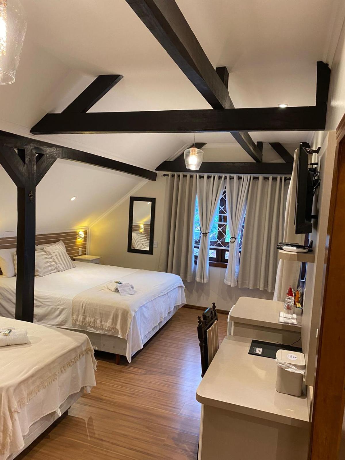Classic Quadruple Room