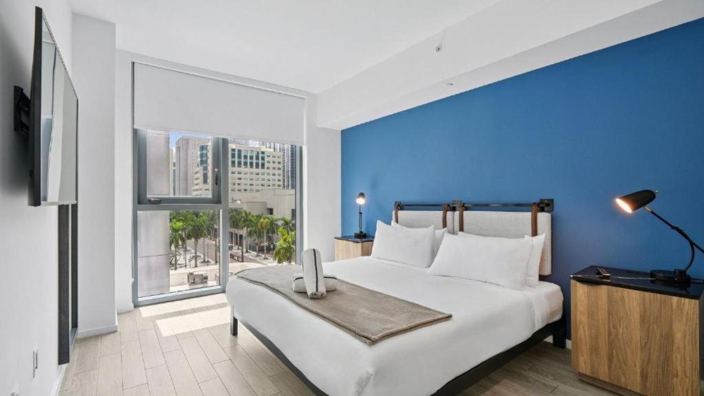 Two-Bedroom Deluxe Apartment with Balcony photo 2