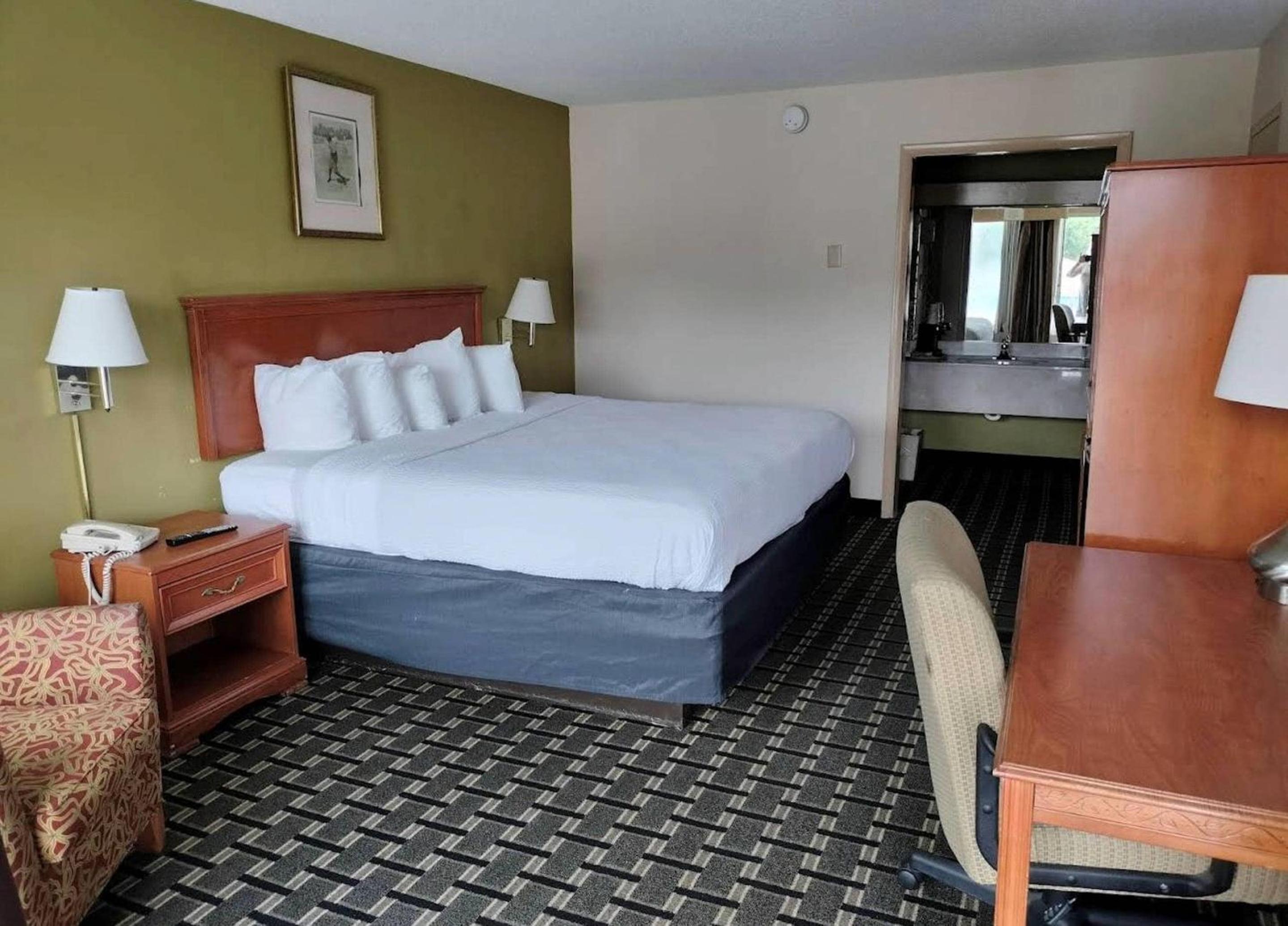 King Room with Tub - Disability Access/Non Smoking