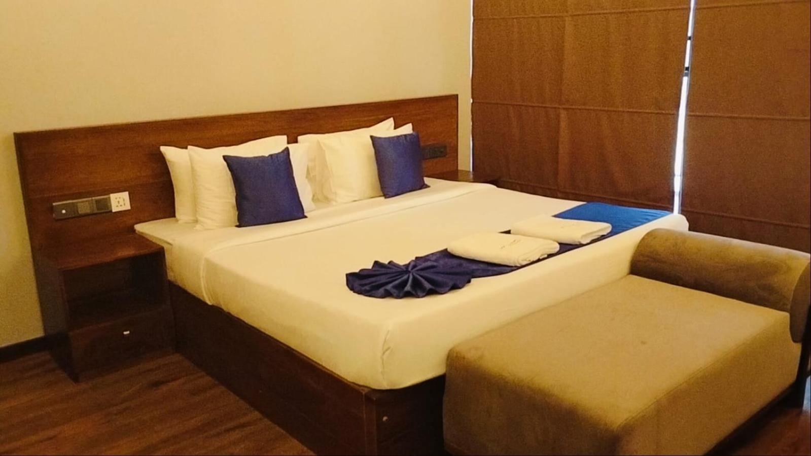 King Room with Pool View photo 1