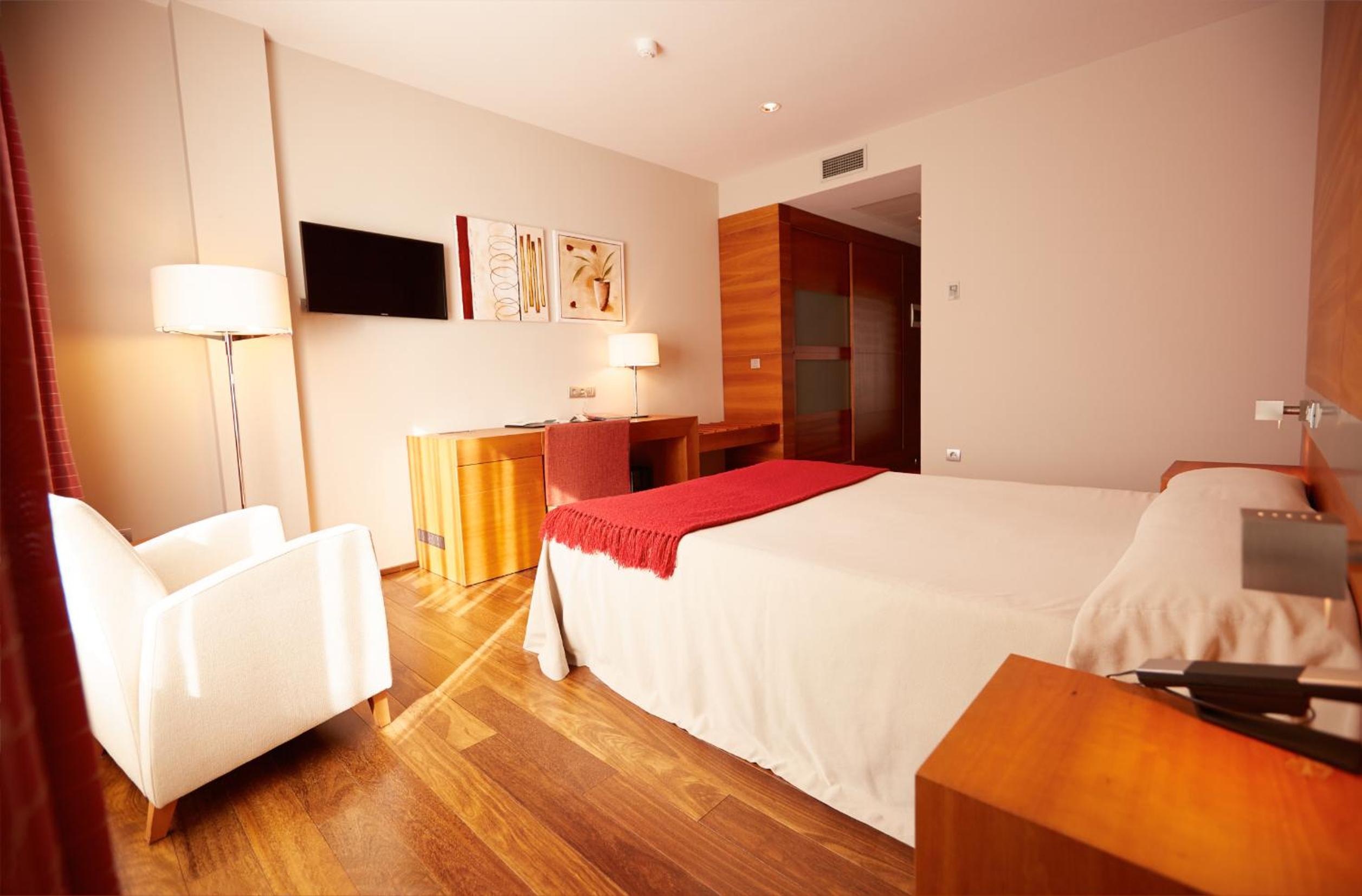 Double Room - Photo 2