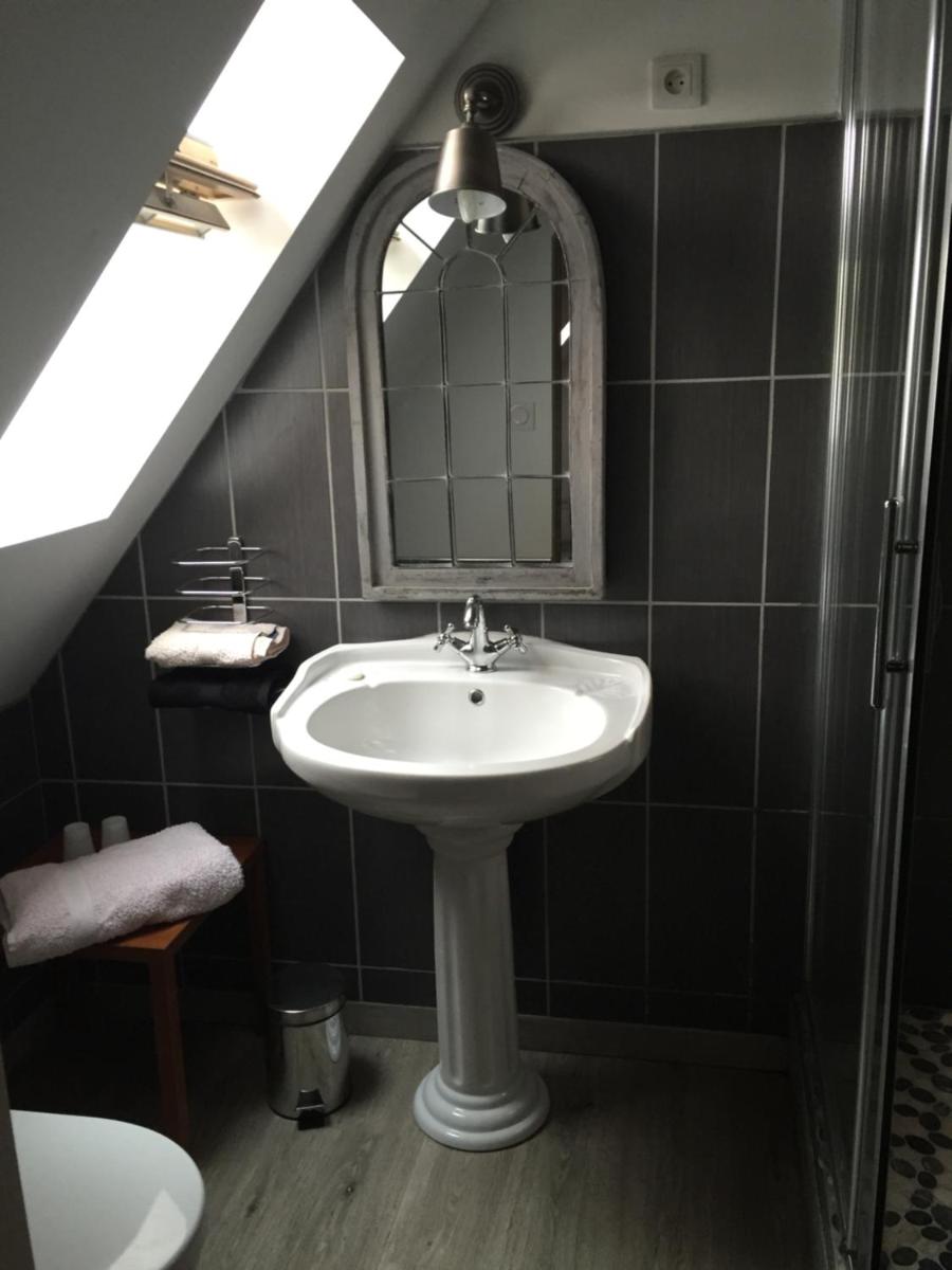 Double Room with Private Bathroom photo 3