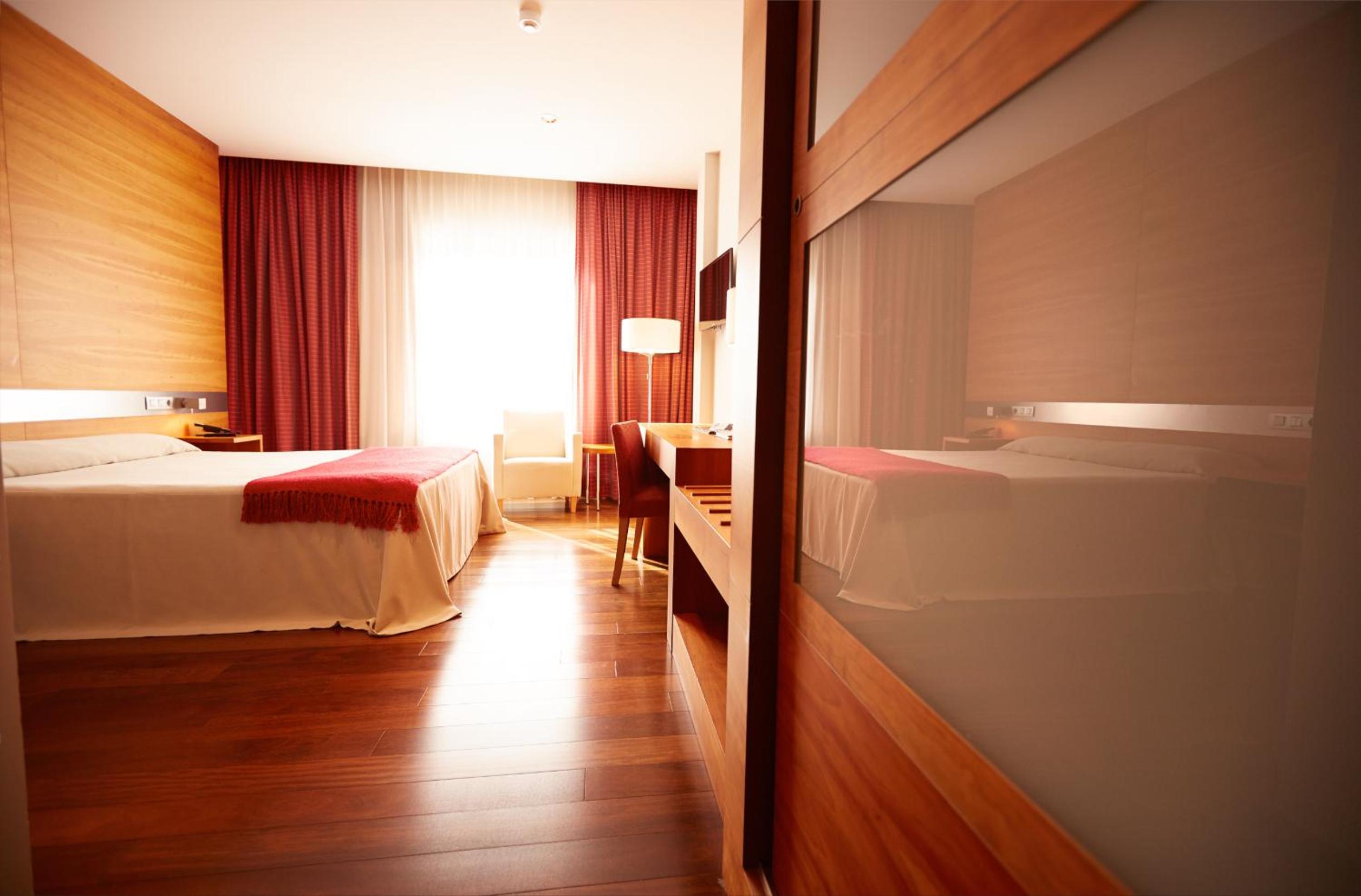 Double Room - Photo 5