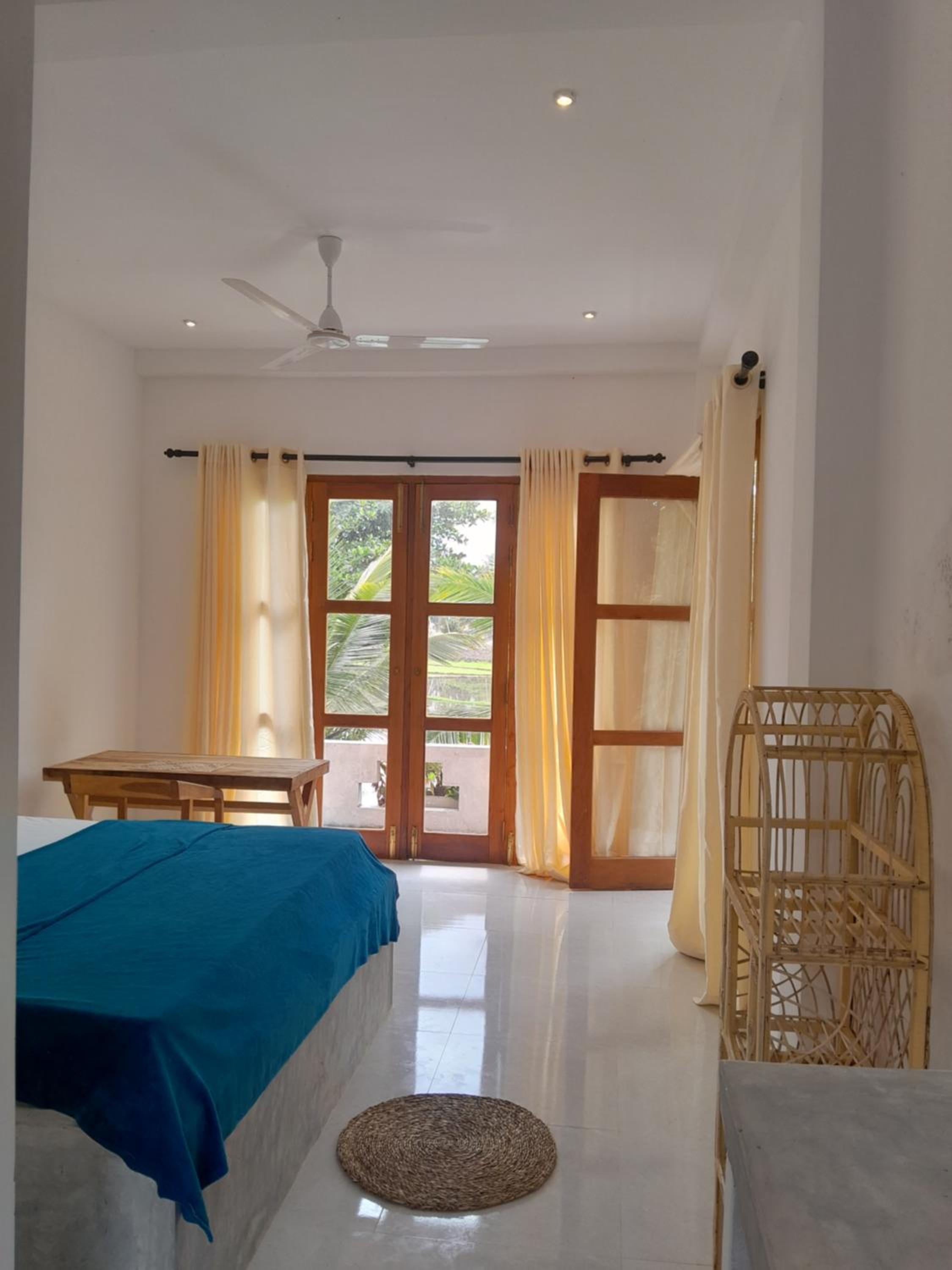Family Room with Balcony photo 2