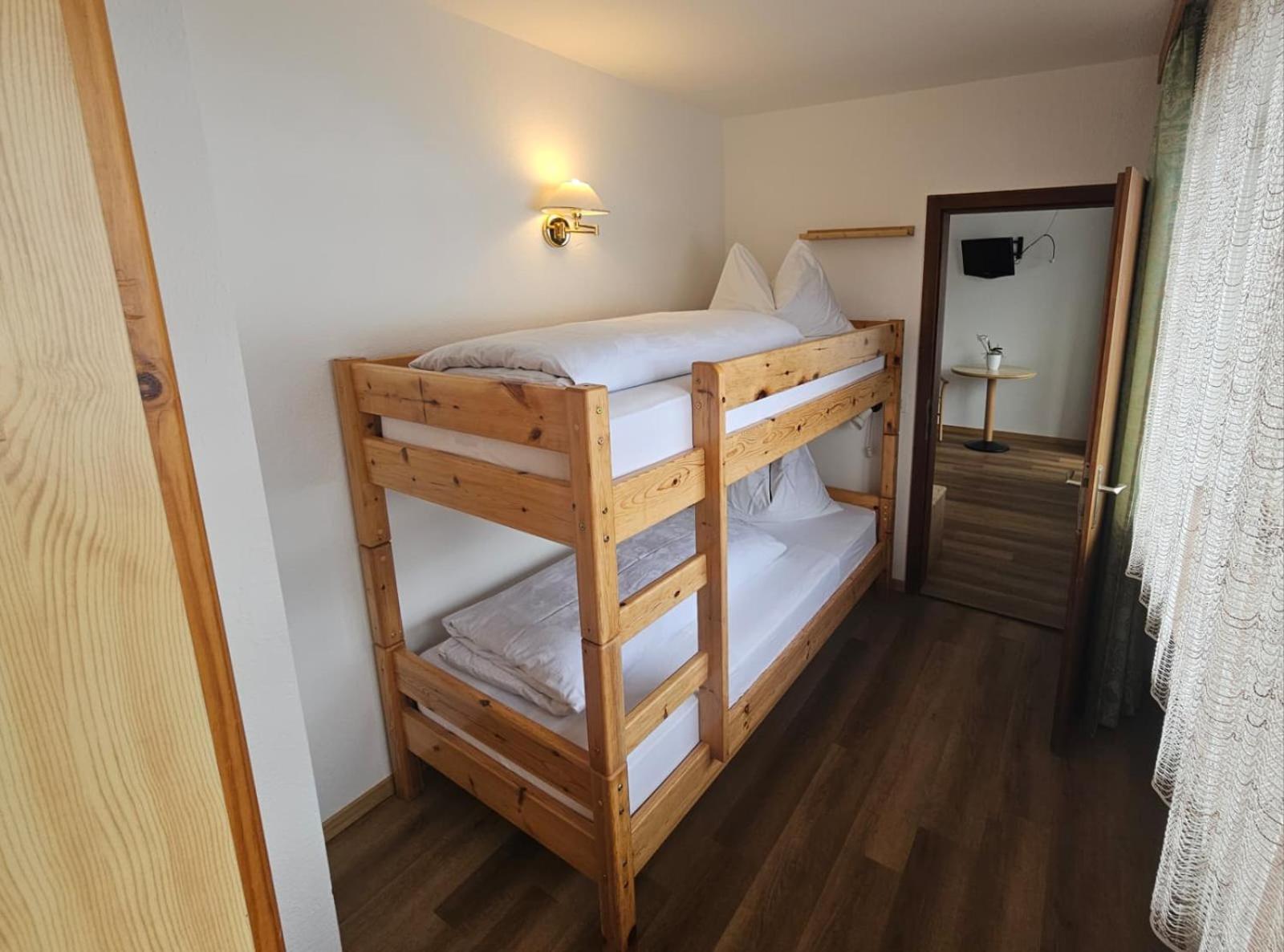 Quadruple Room with Mountain View photo 1