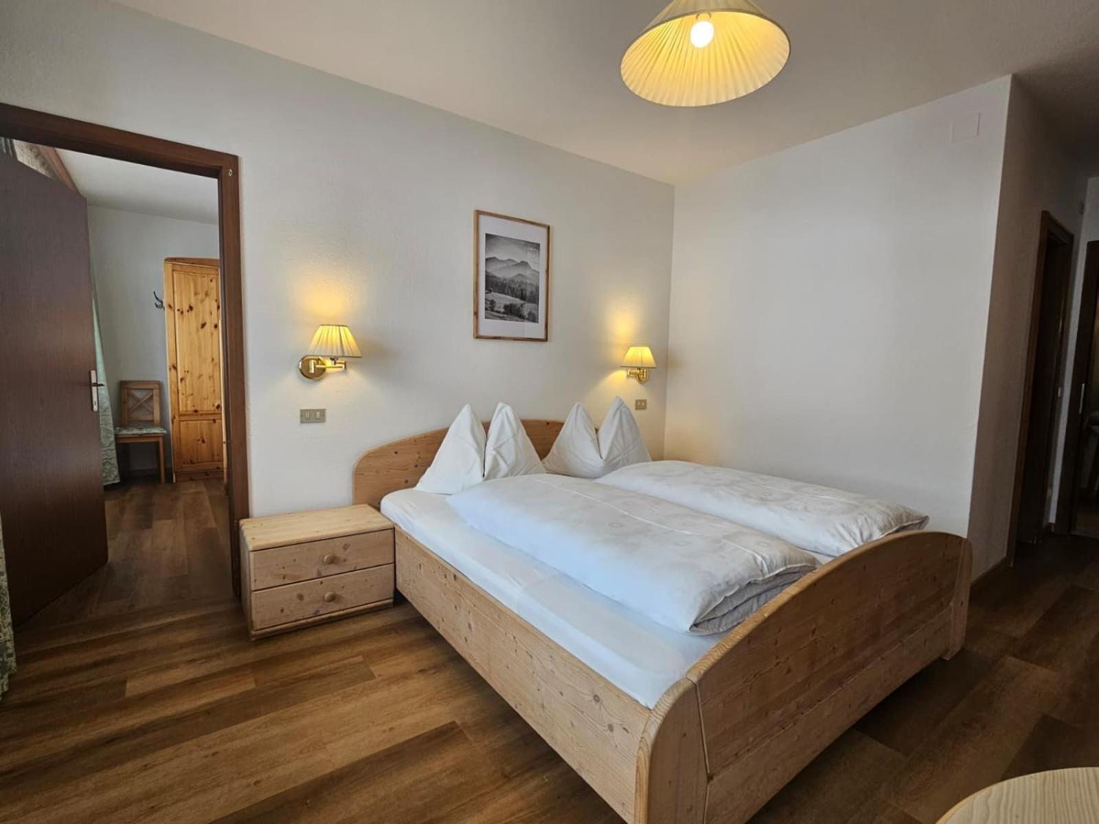 Quadruple Room with Mountain View photo 3