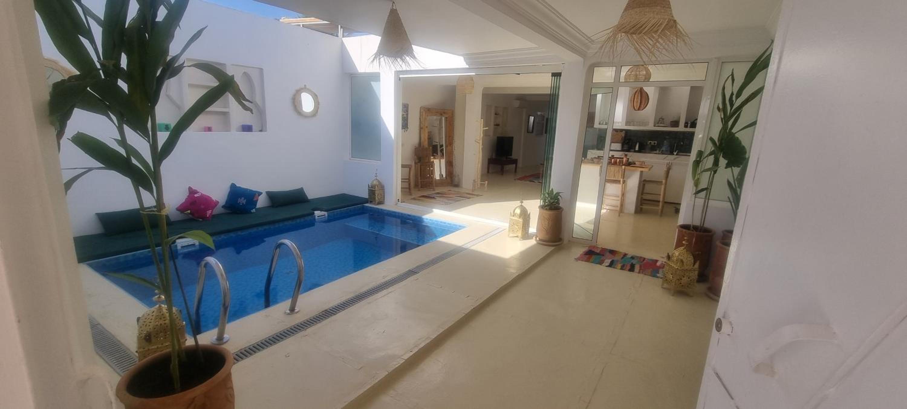 Villa photo 1