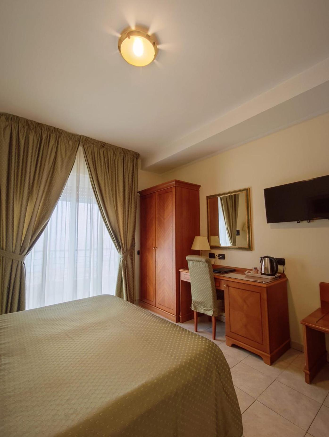 Grand Hotel Victoria, Billede 3