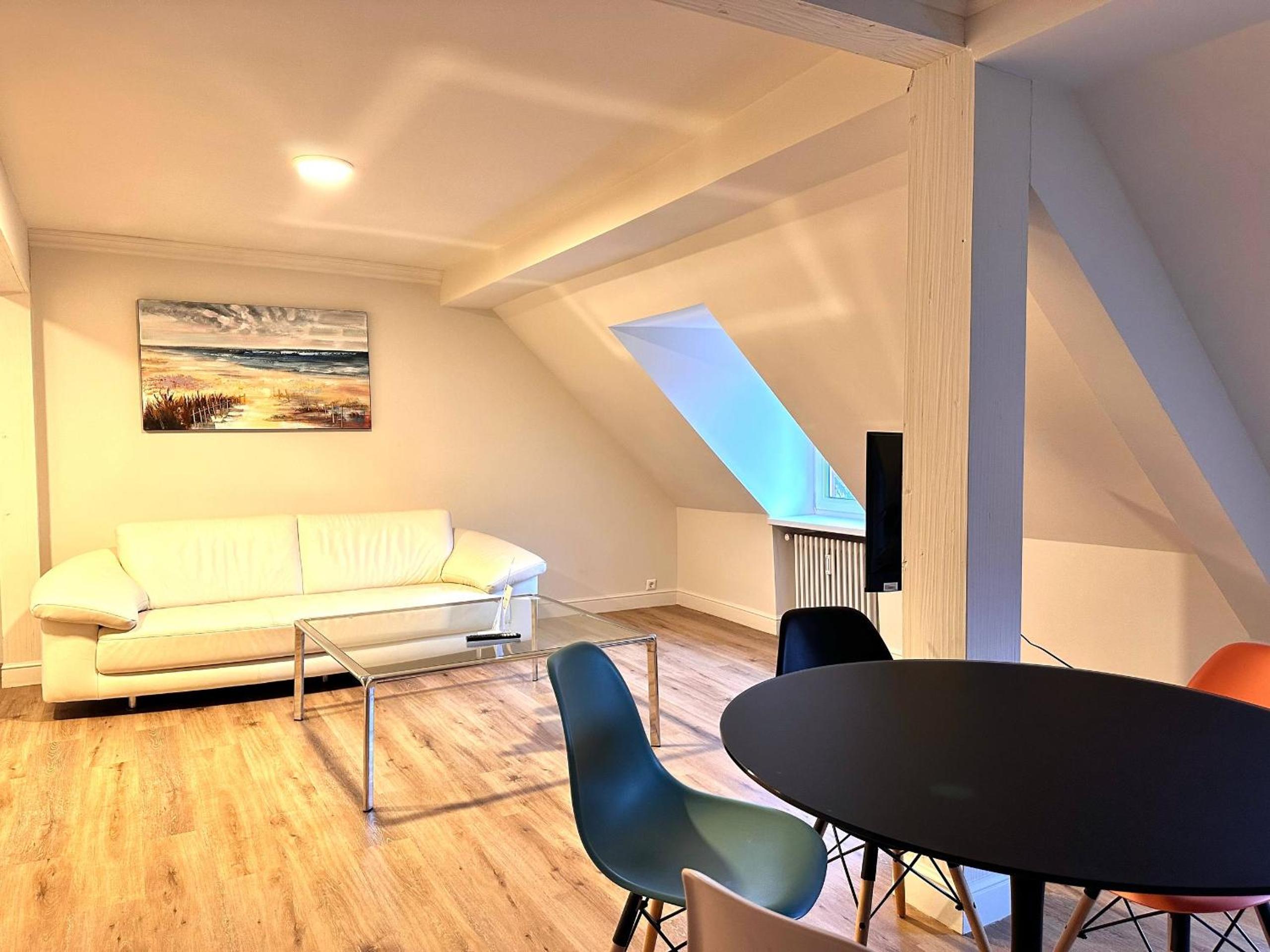 Three-Bedroom Apartment photo 3