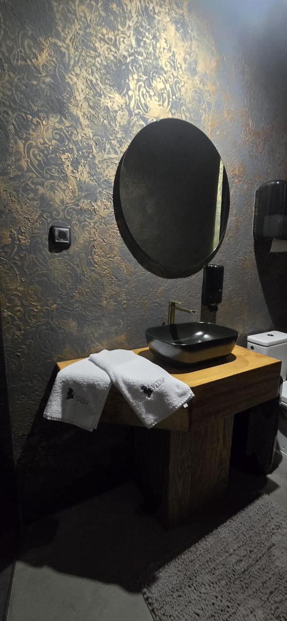Deluxe Studio photo 2