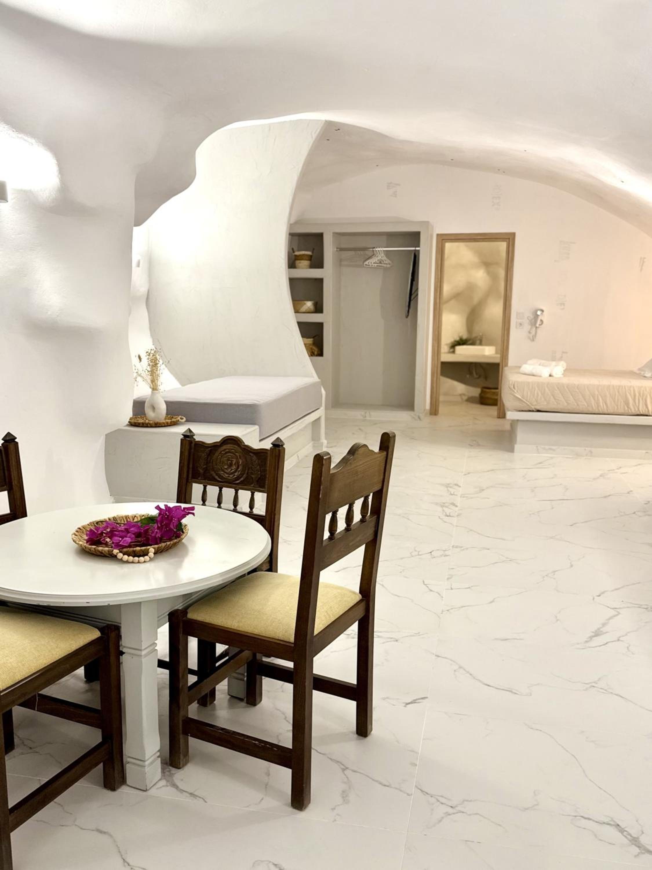 Apartment - Split Level