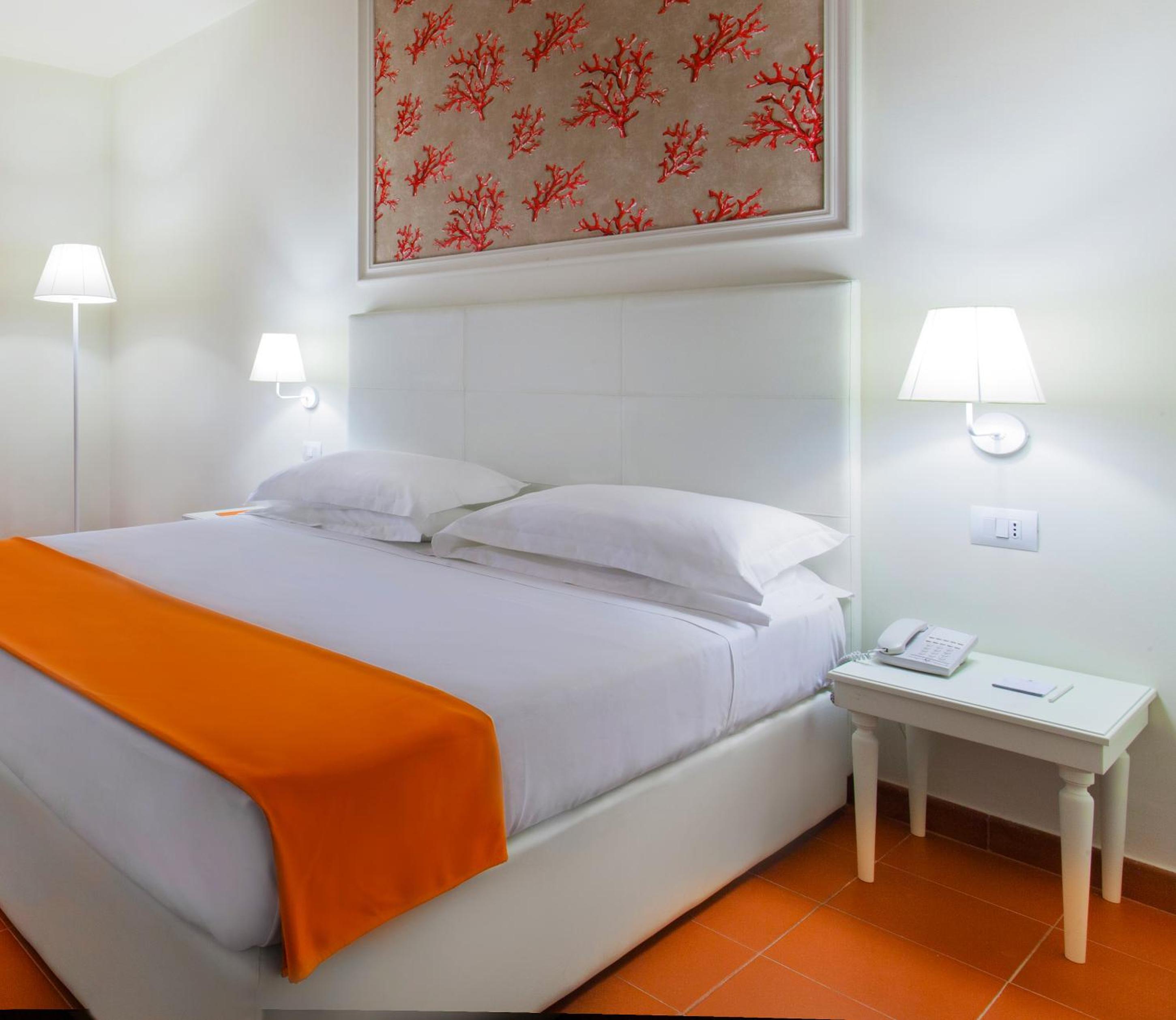 Classic Double or Twin Room - Photo 4