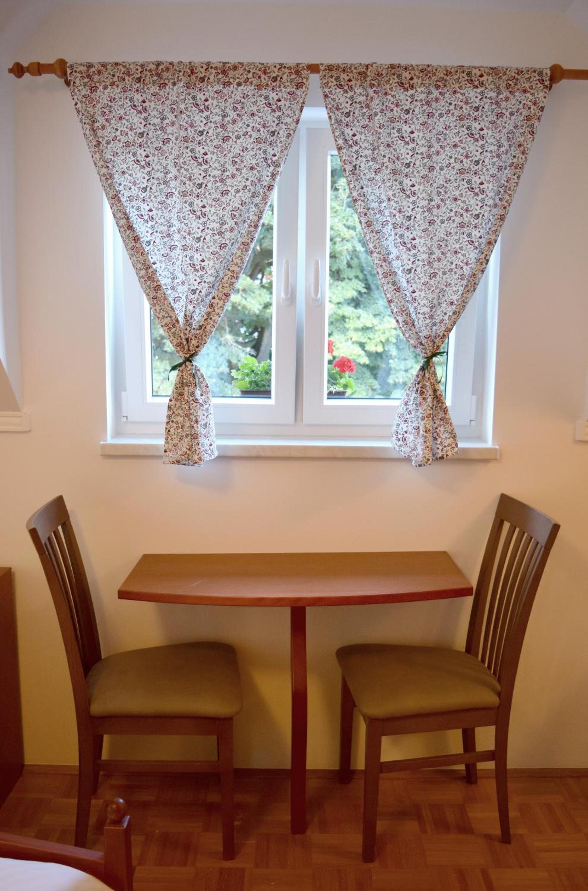 Double Room - Photo 7