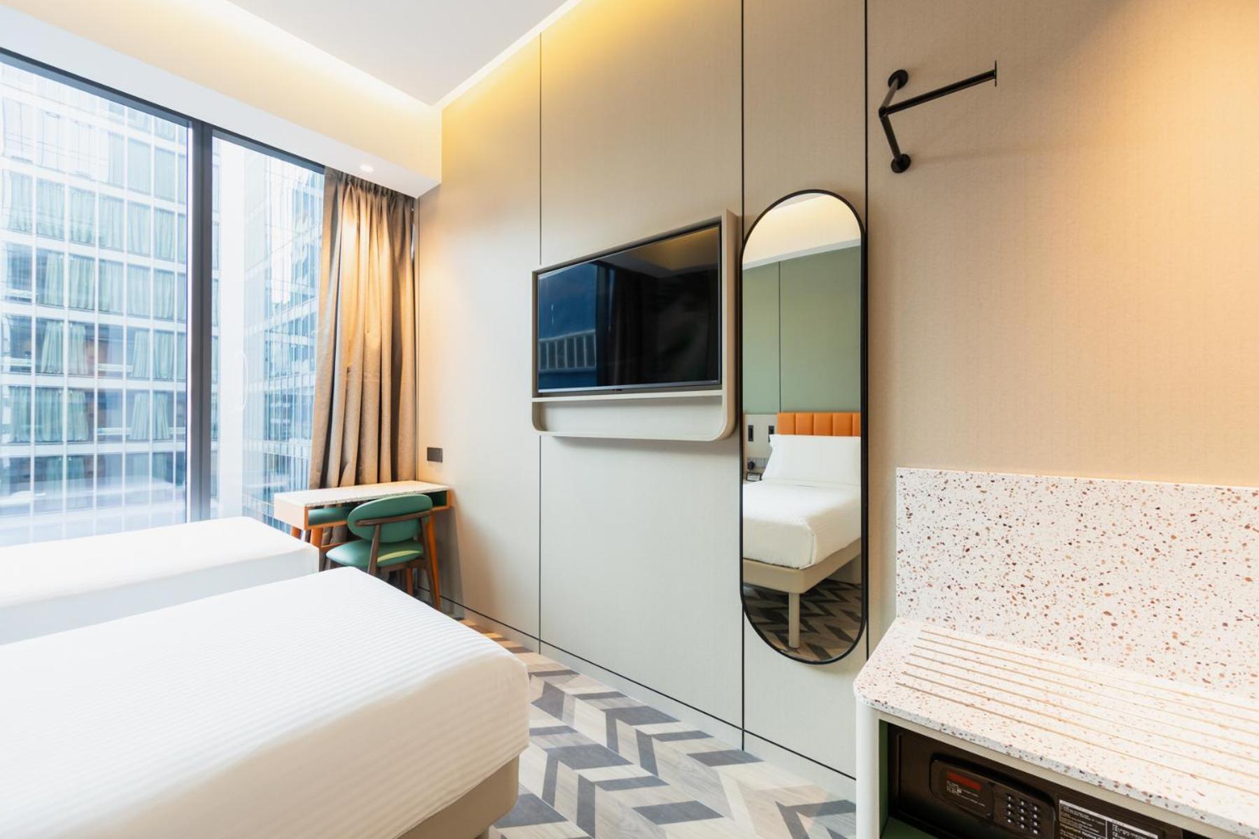 Superior Room with 2 Single Beds
