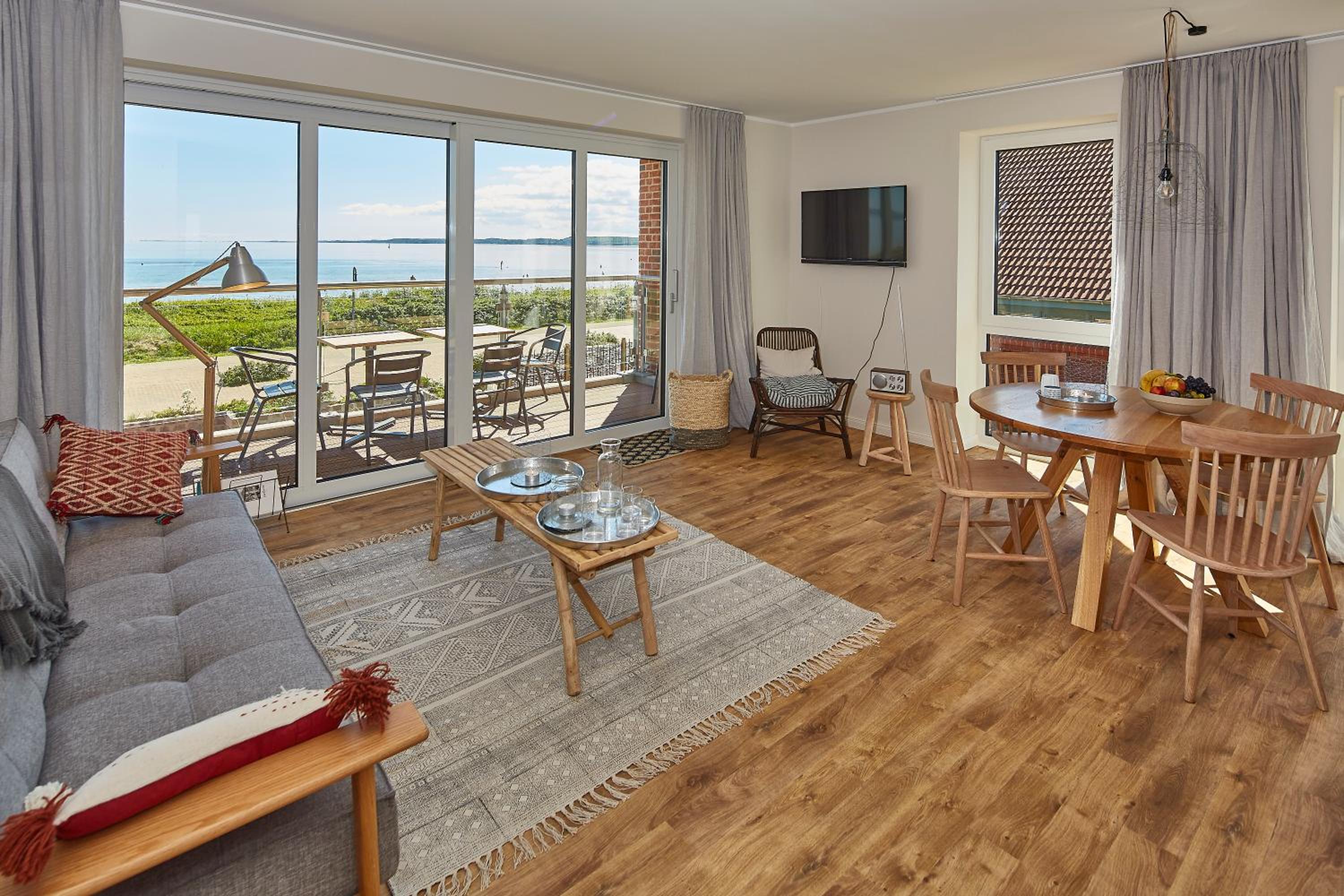 Deluxe Suite with Sea View