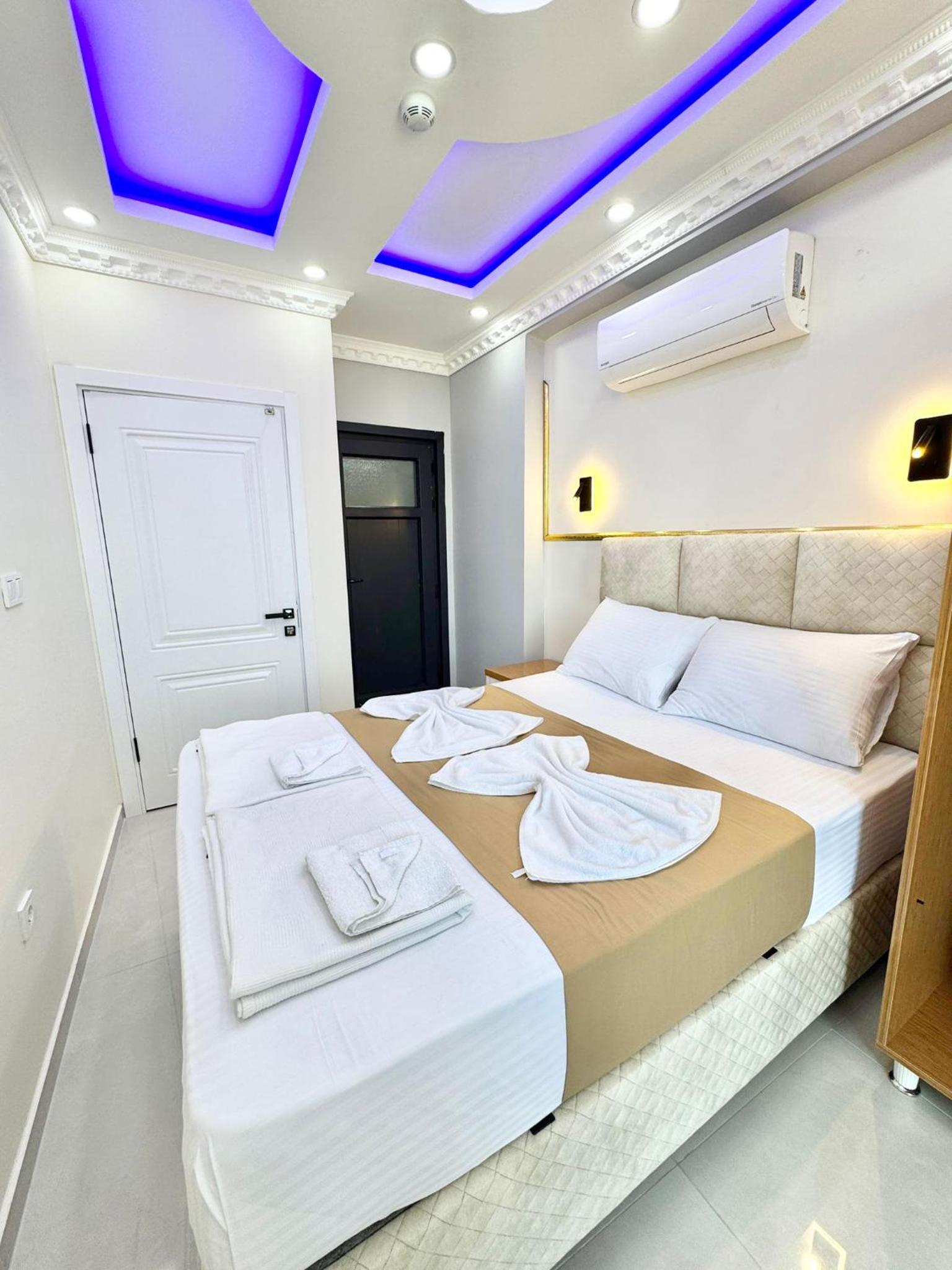 Deluxe Double Room with Sea View photo 3