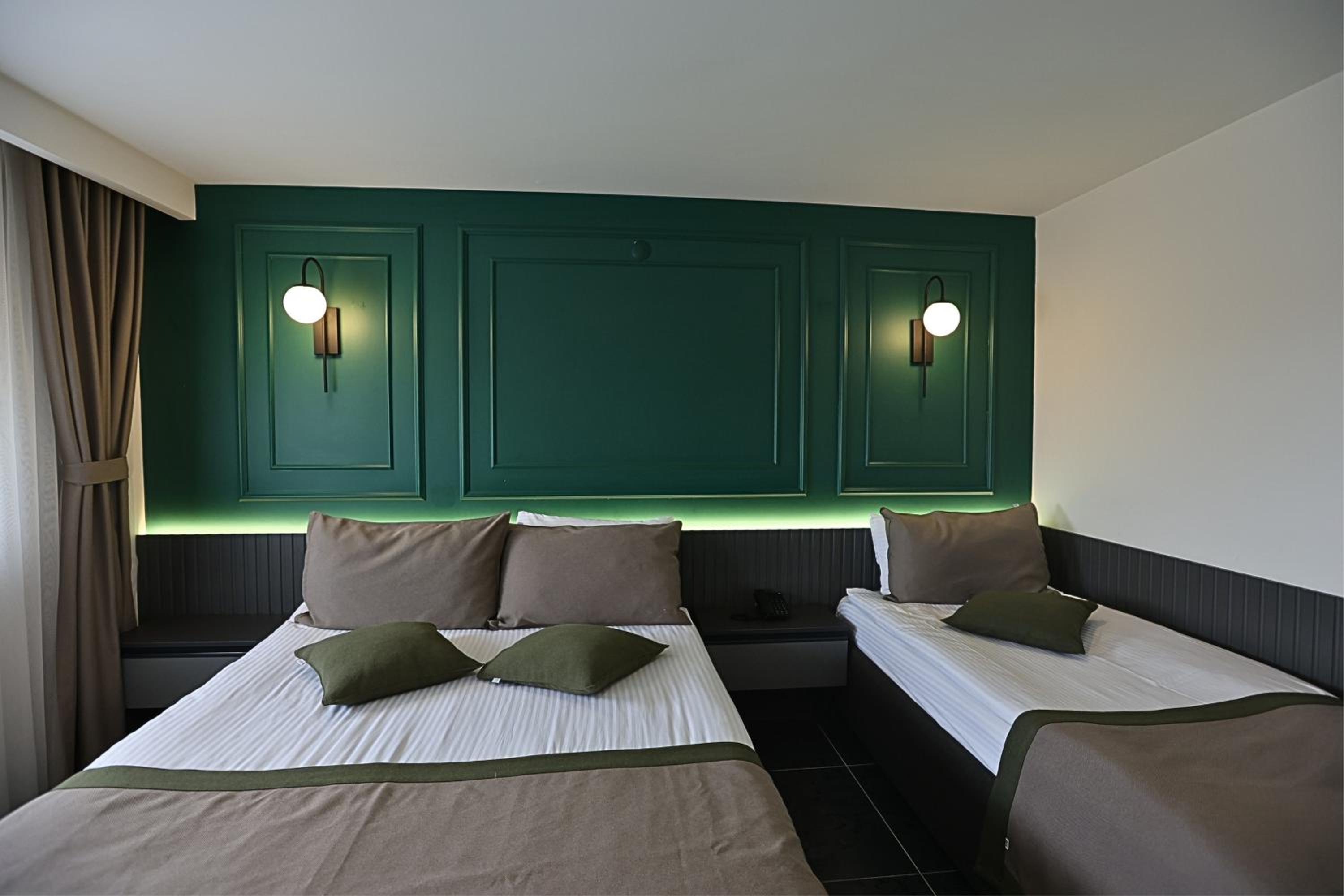 Standard Triple Room photo 3