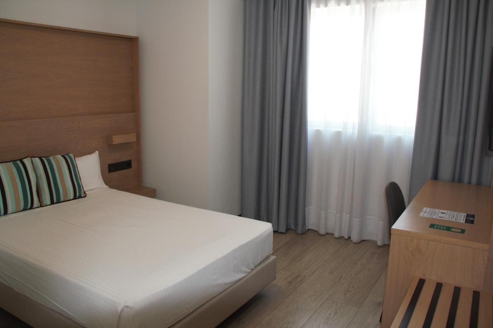 Single Room photo 3
