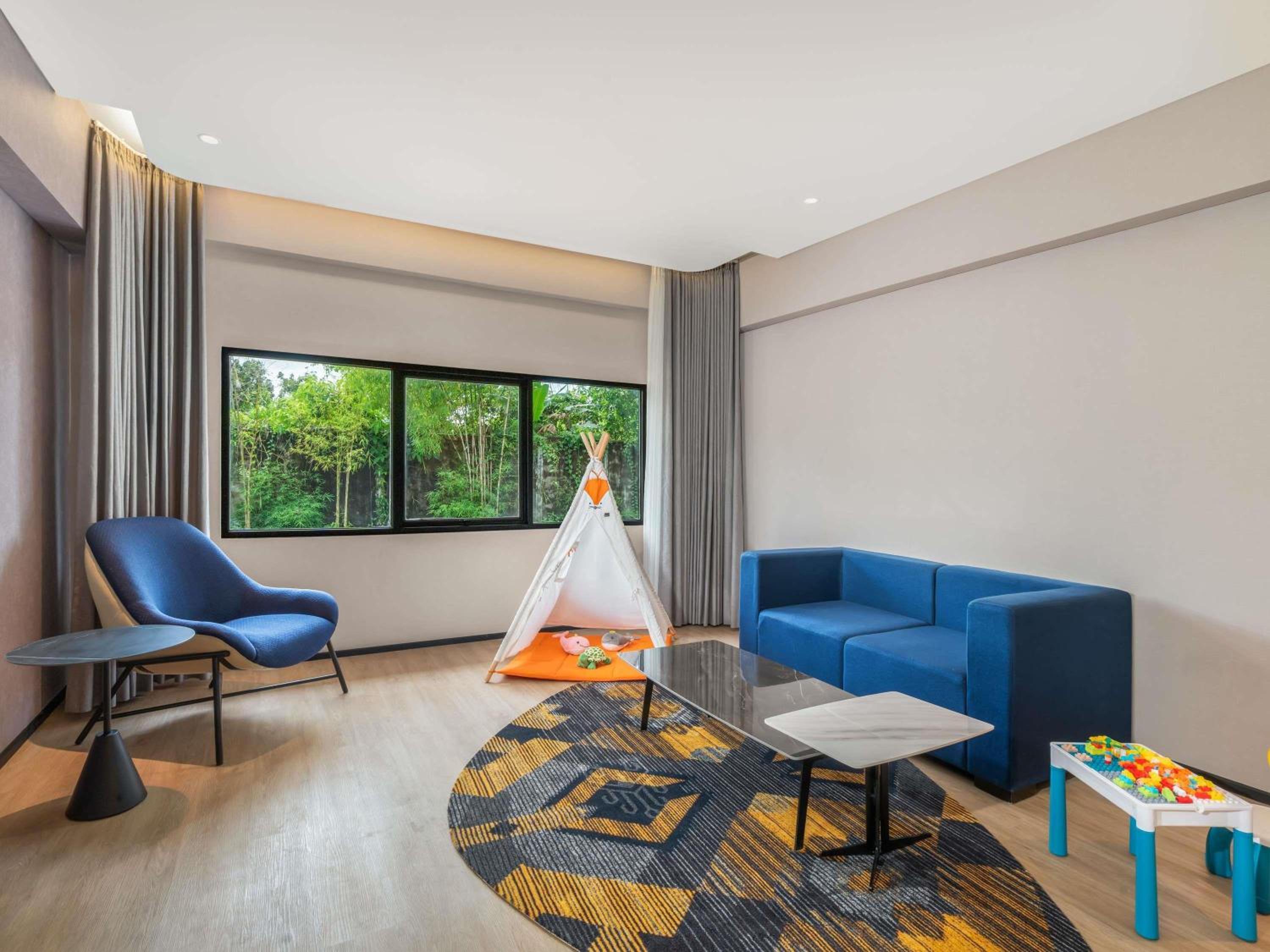 Family Room with Three Single Beds