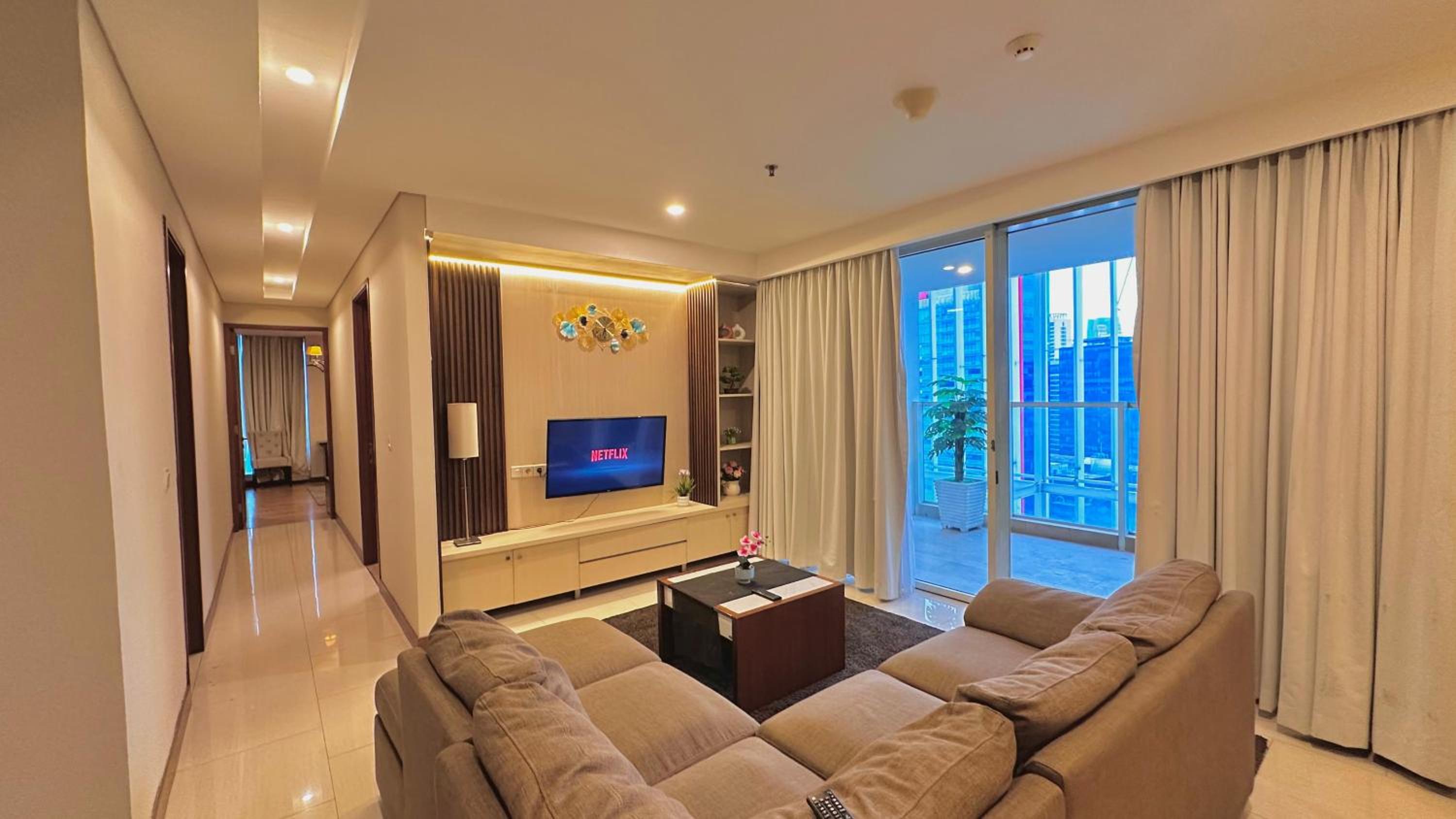 Three-Bedroom Premium Apartment with Balcony