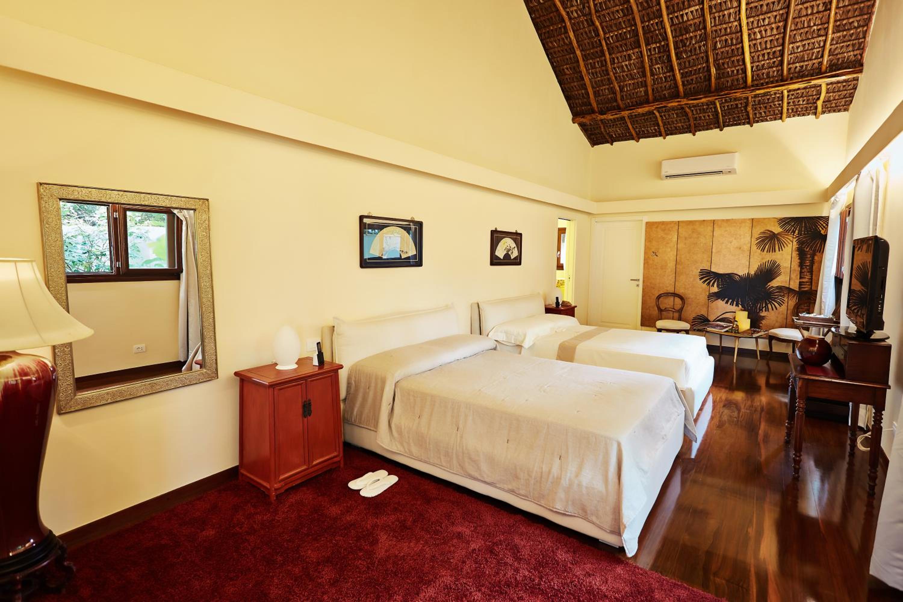 Suite with Pool View photo 1
