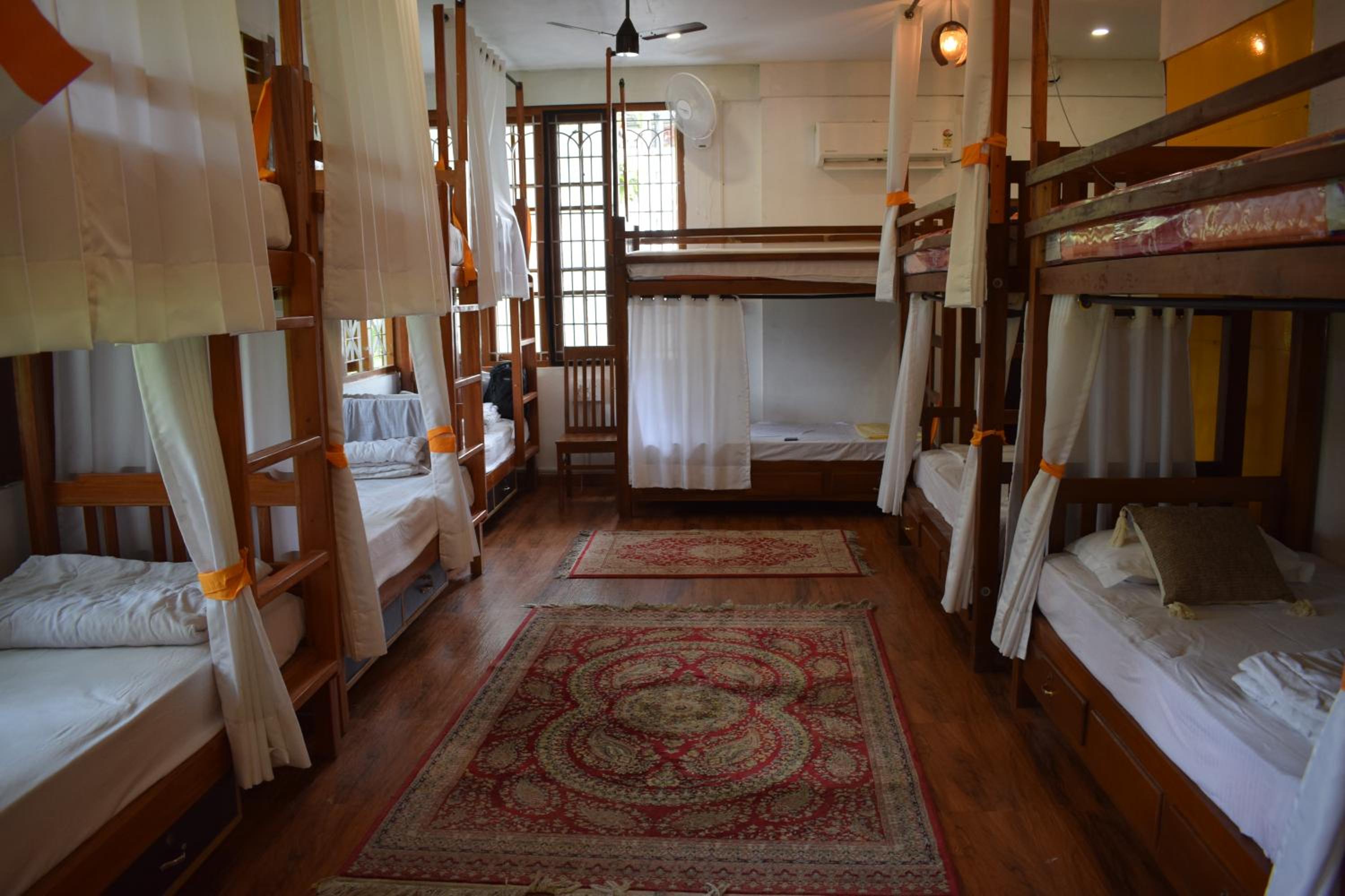 Mixed Dormitory Room photo 1