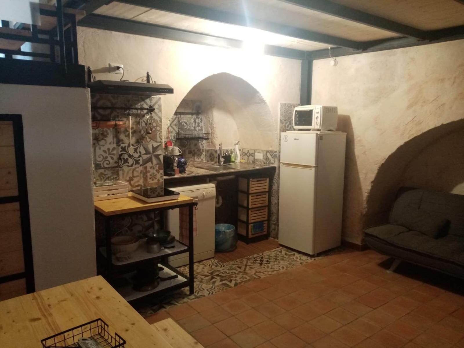 Studio Apartment with One Double Bed