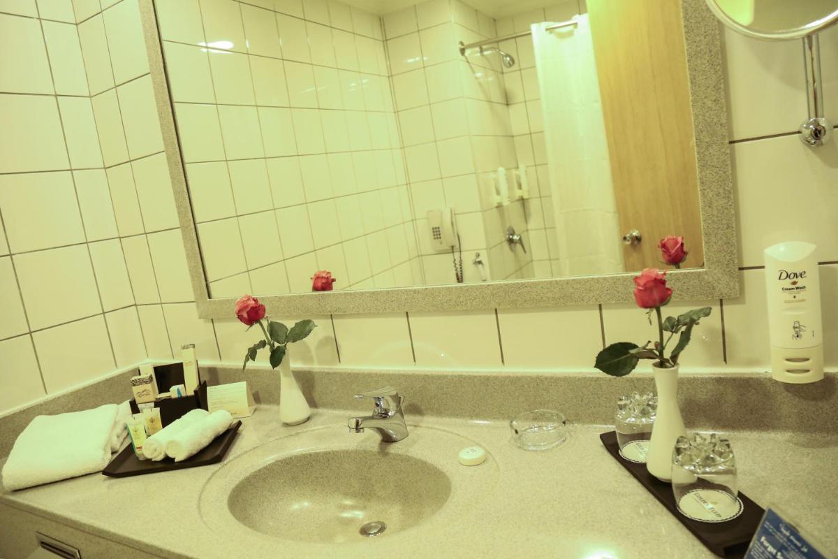 Deluxe Twin Room photo 3