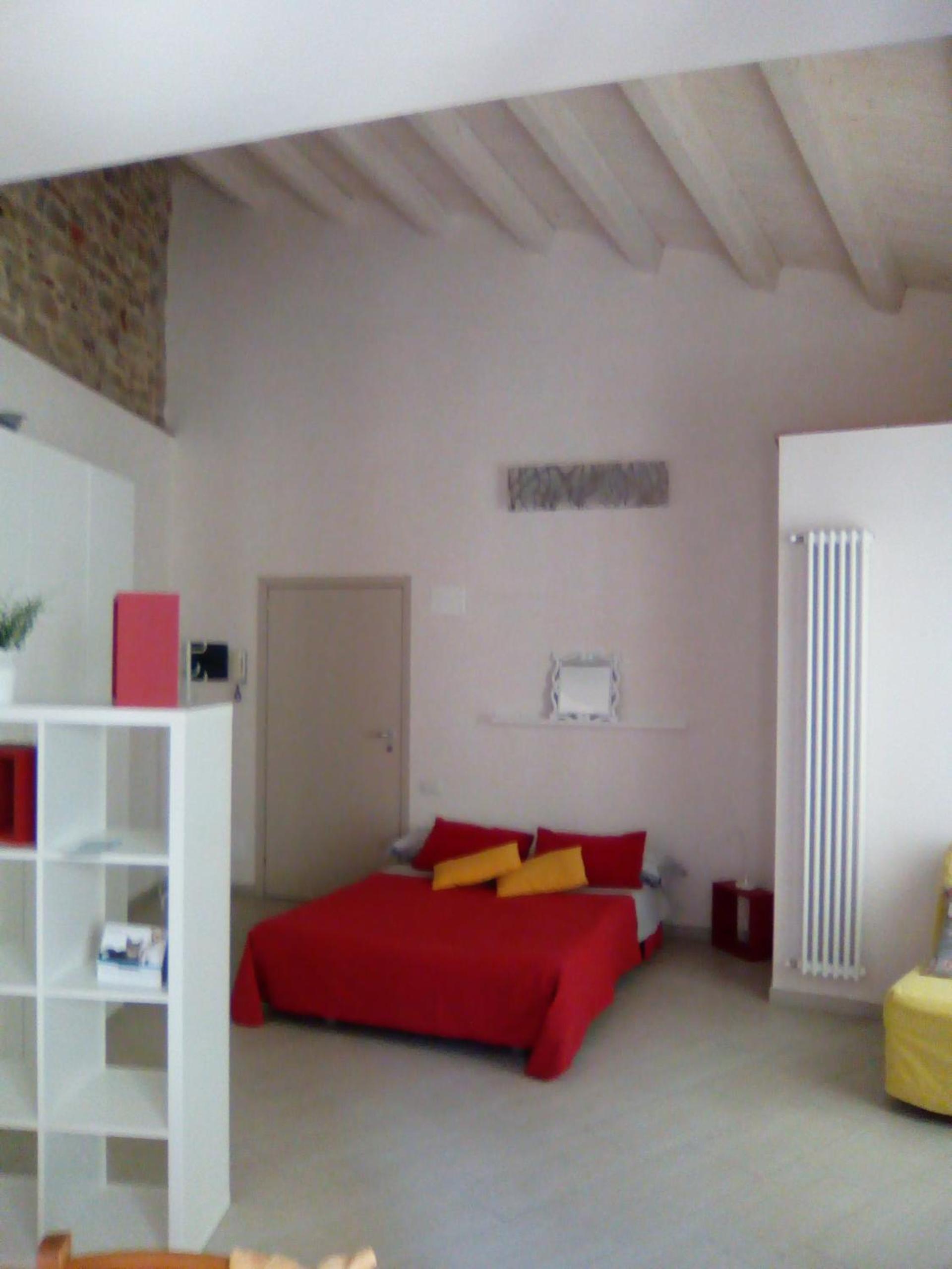 Apartment with Terrace - Photo 11
