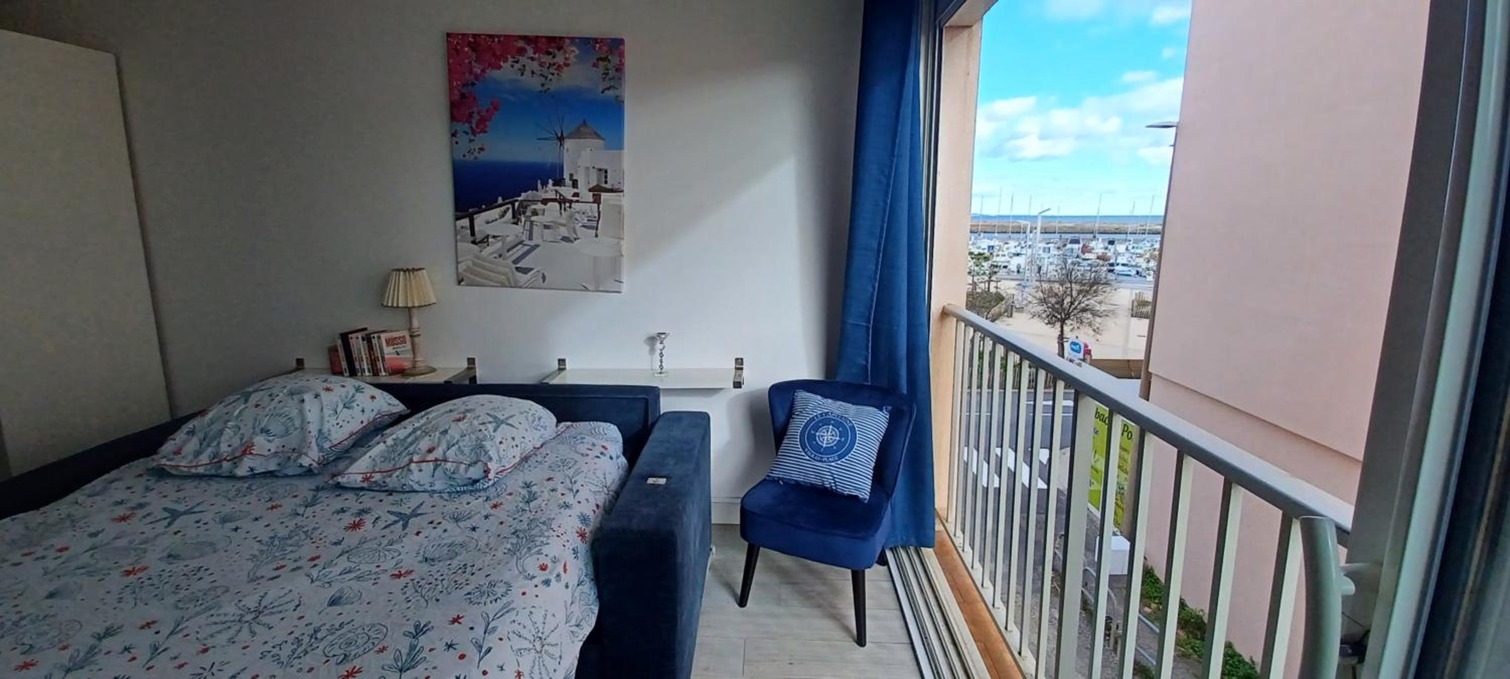 One-Bedroom Apartment - Sea Side photo 3