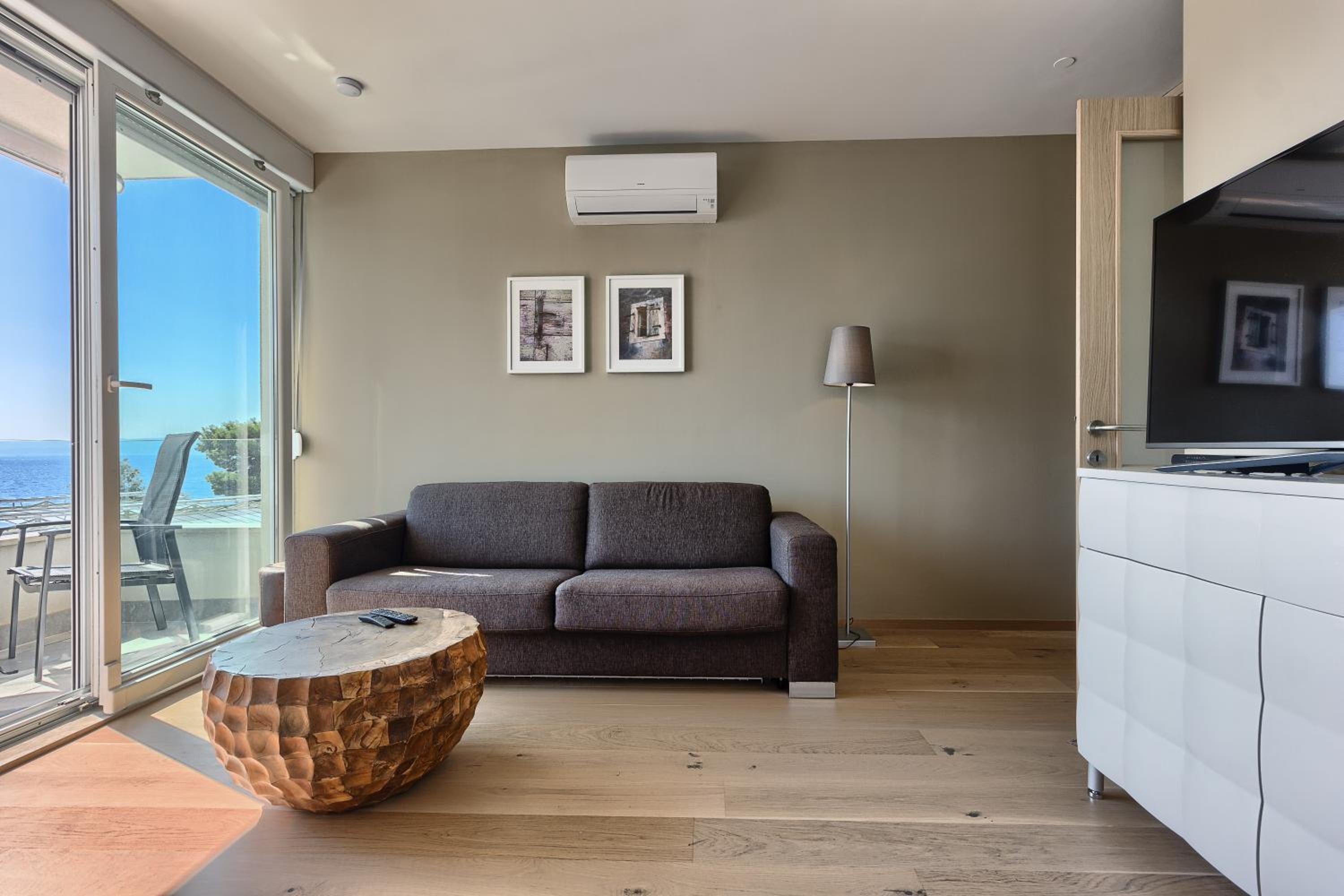Apartment with Sea View