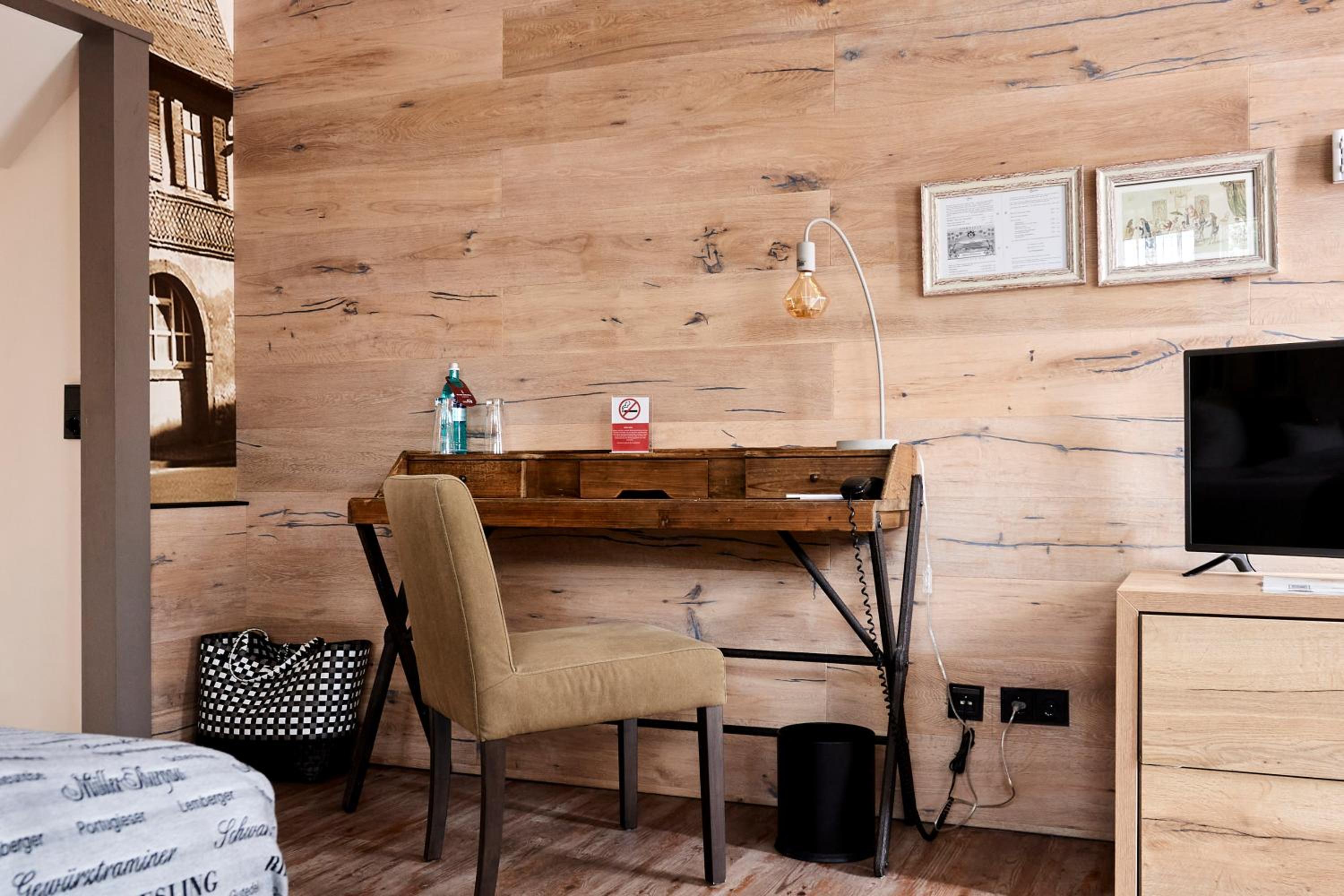 Großes Doppelzimmer Innenhof photo 3