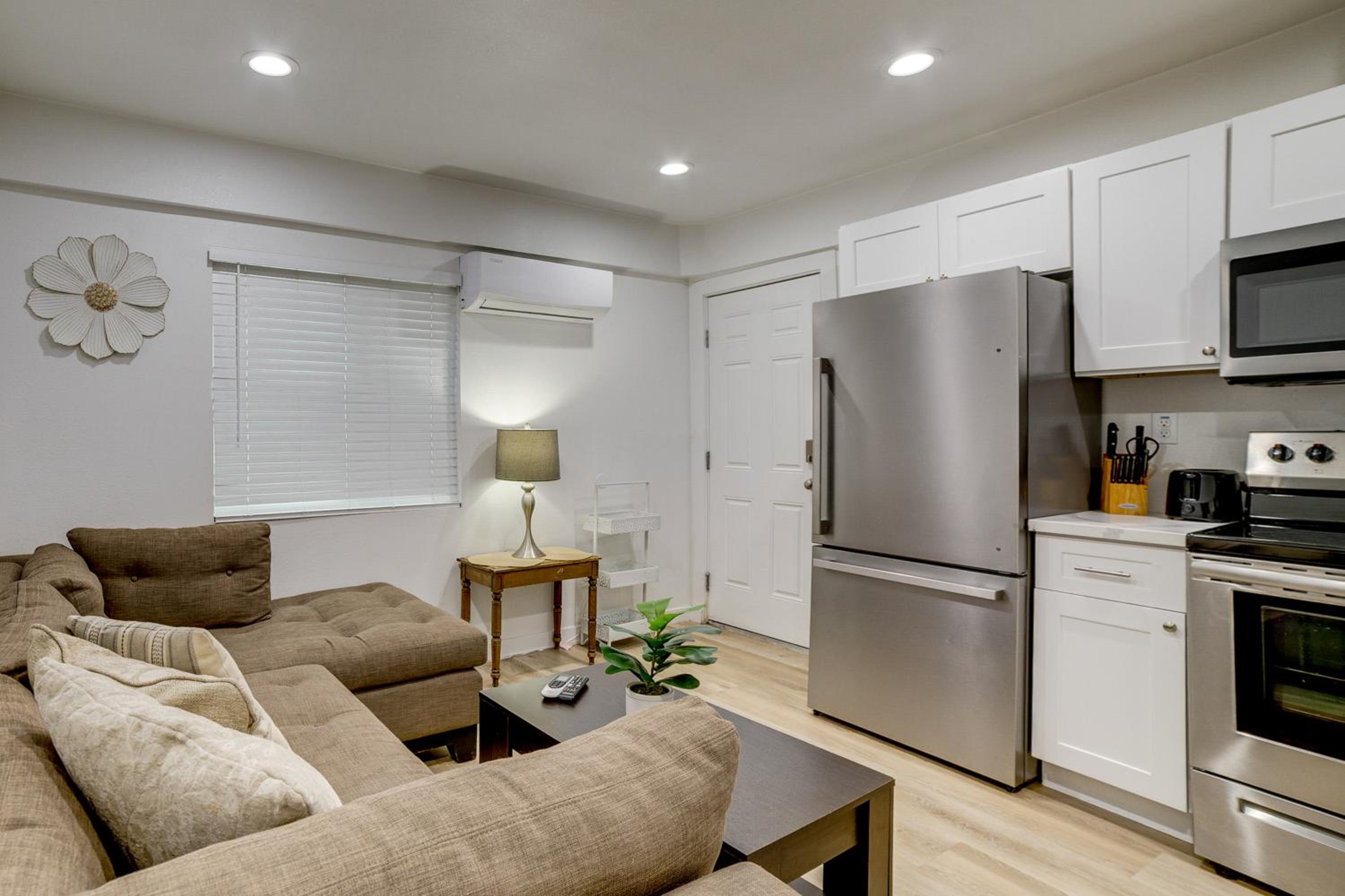 Apartment photo 1