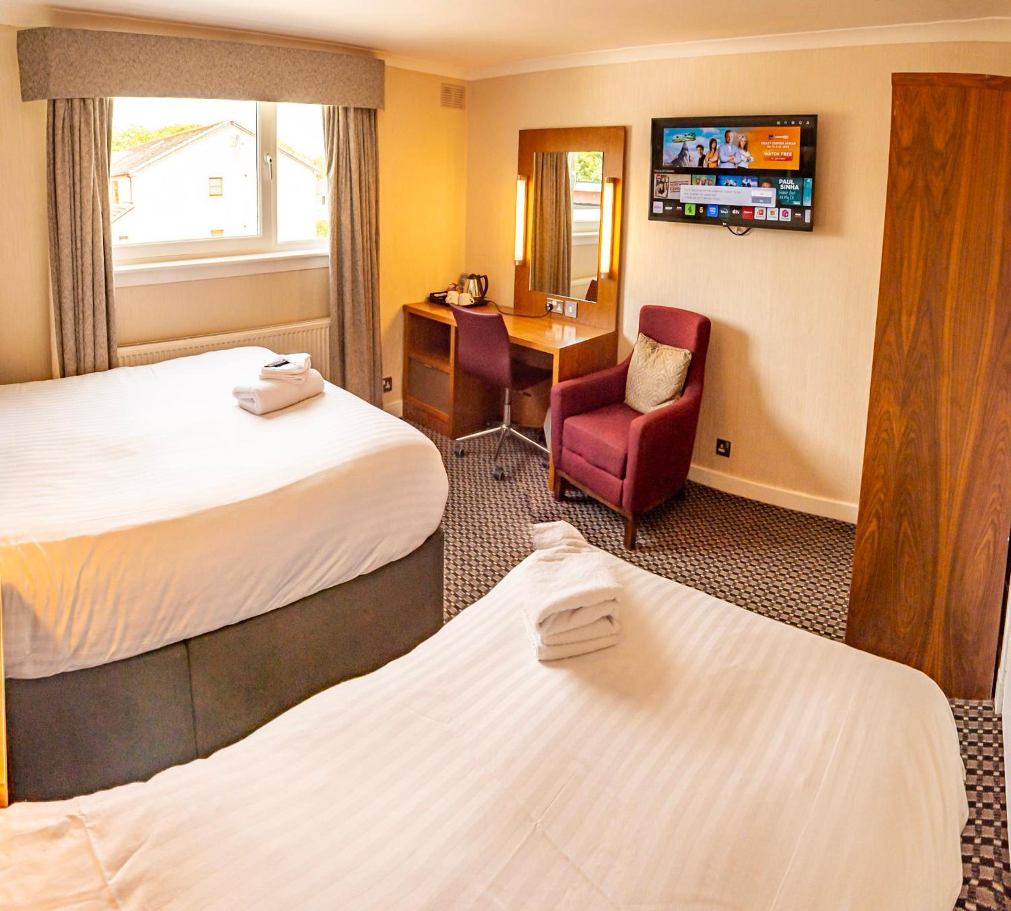 Deluxe Room (2 Adults + 1 Child) photo 3