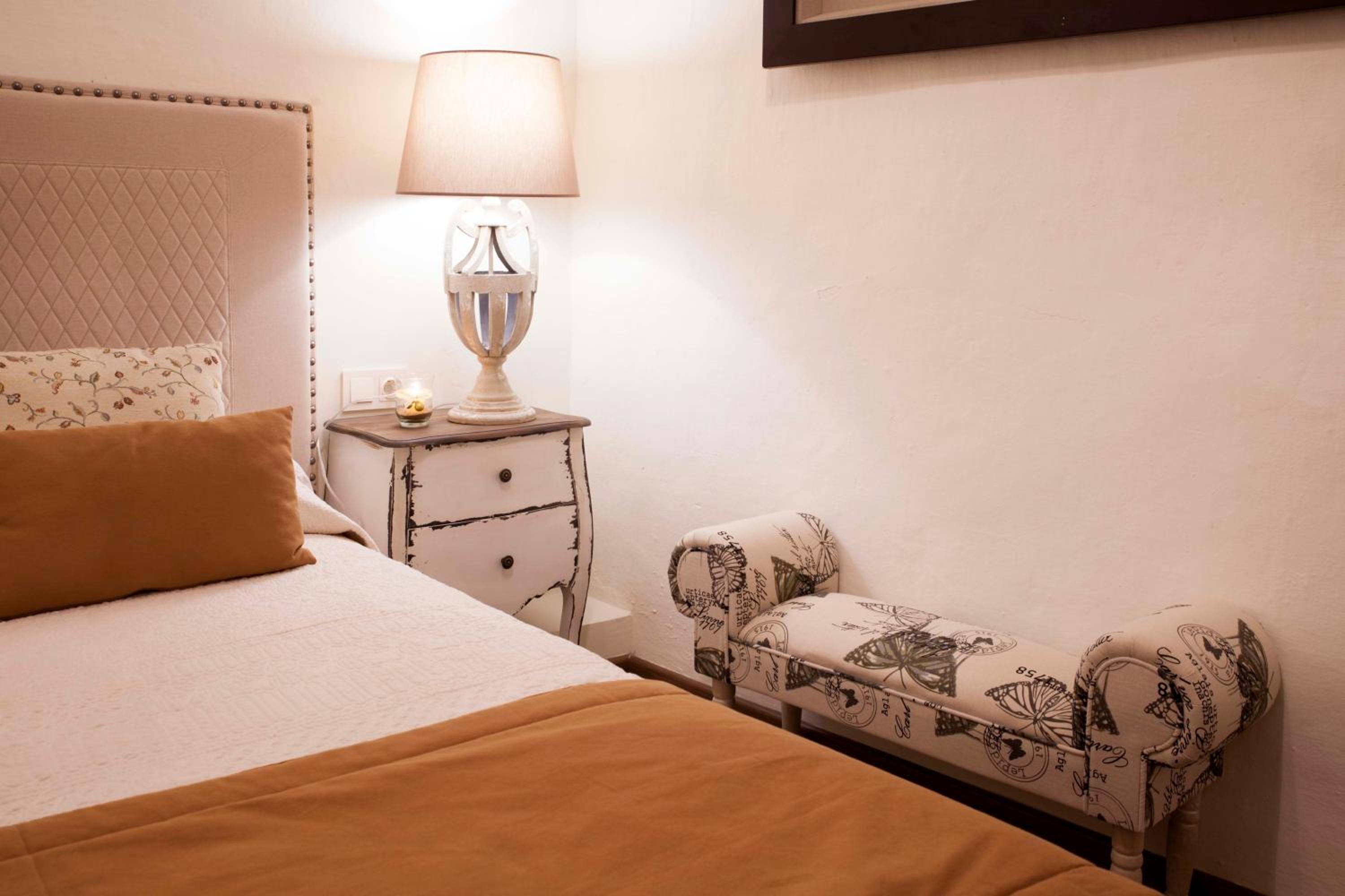 Deluxe Double Room - Photo 6