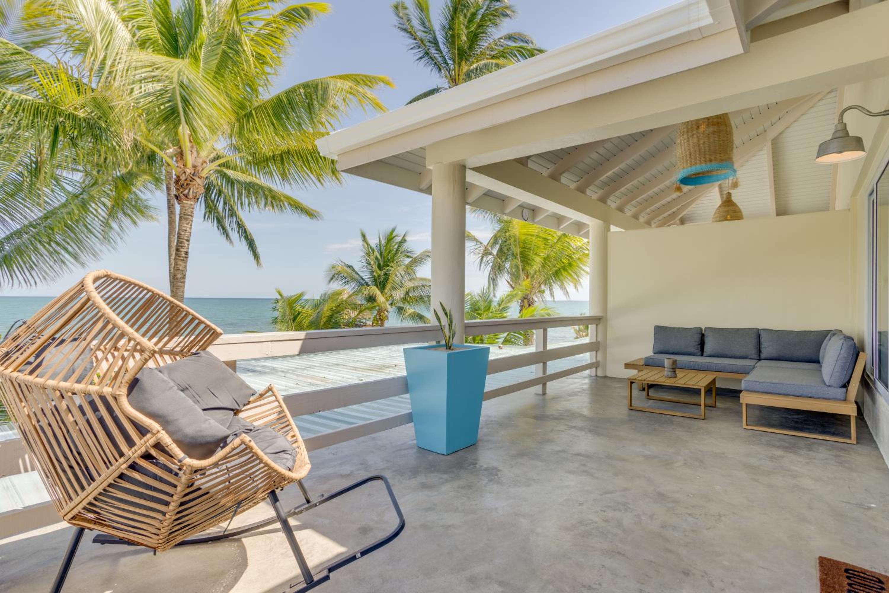 Family Room with Sea View
