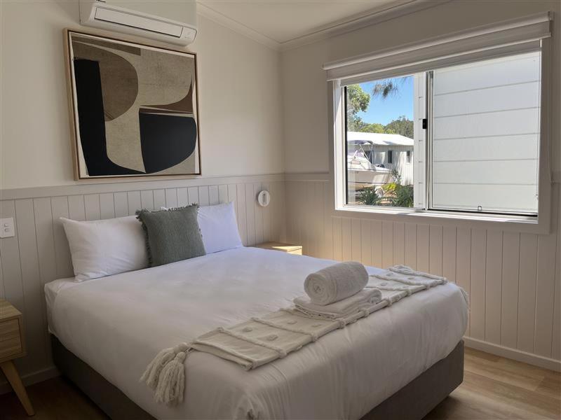 Premium Poolside Villa (2BR)