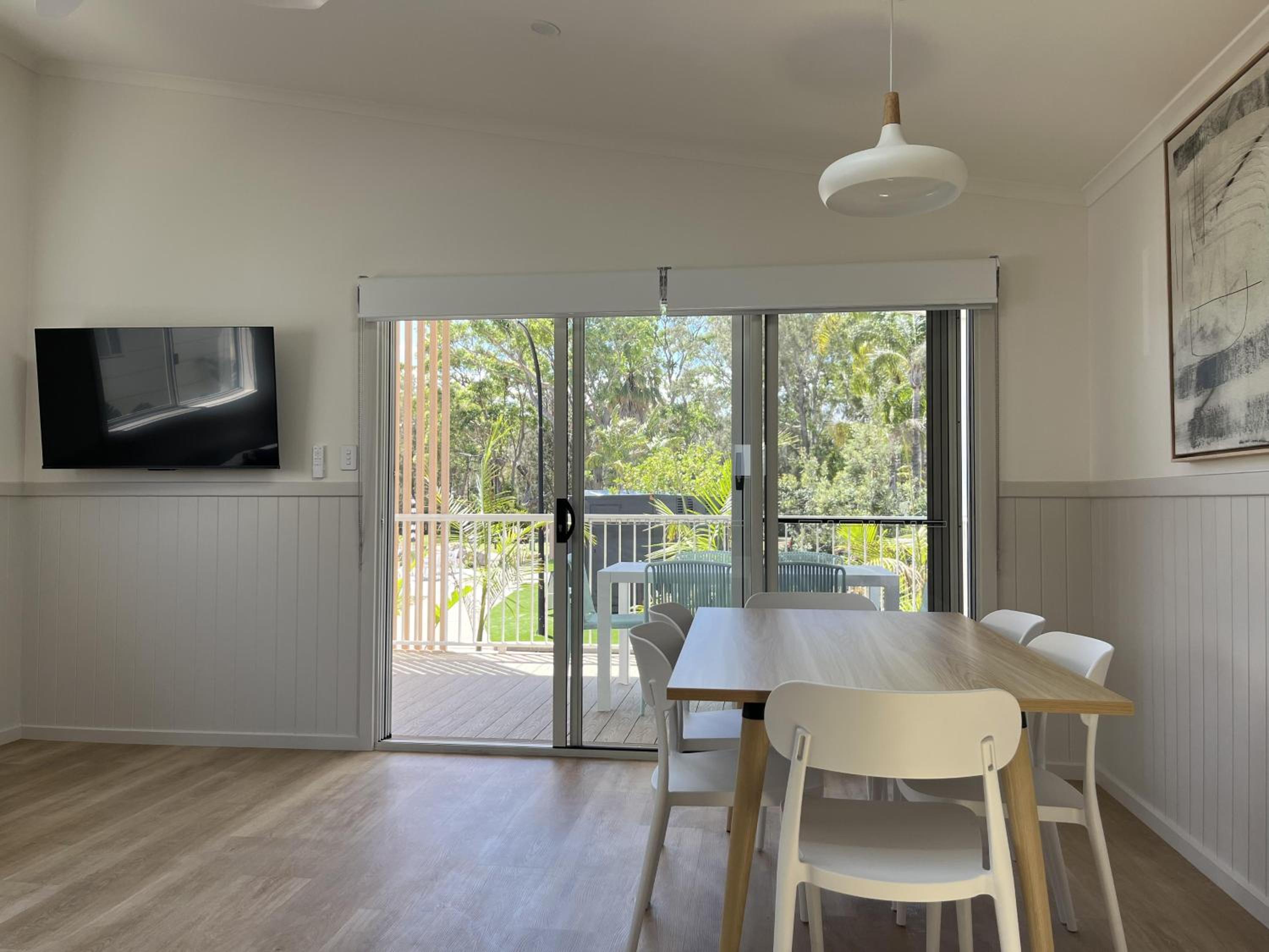 Premium Poolside Villa (2BR)