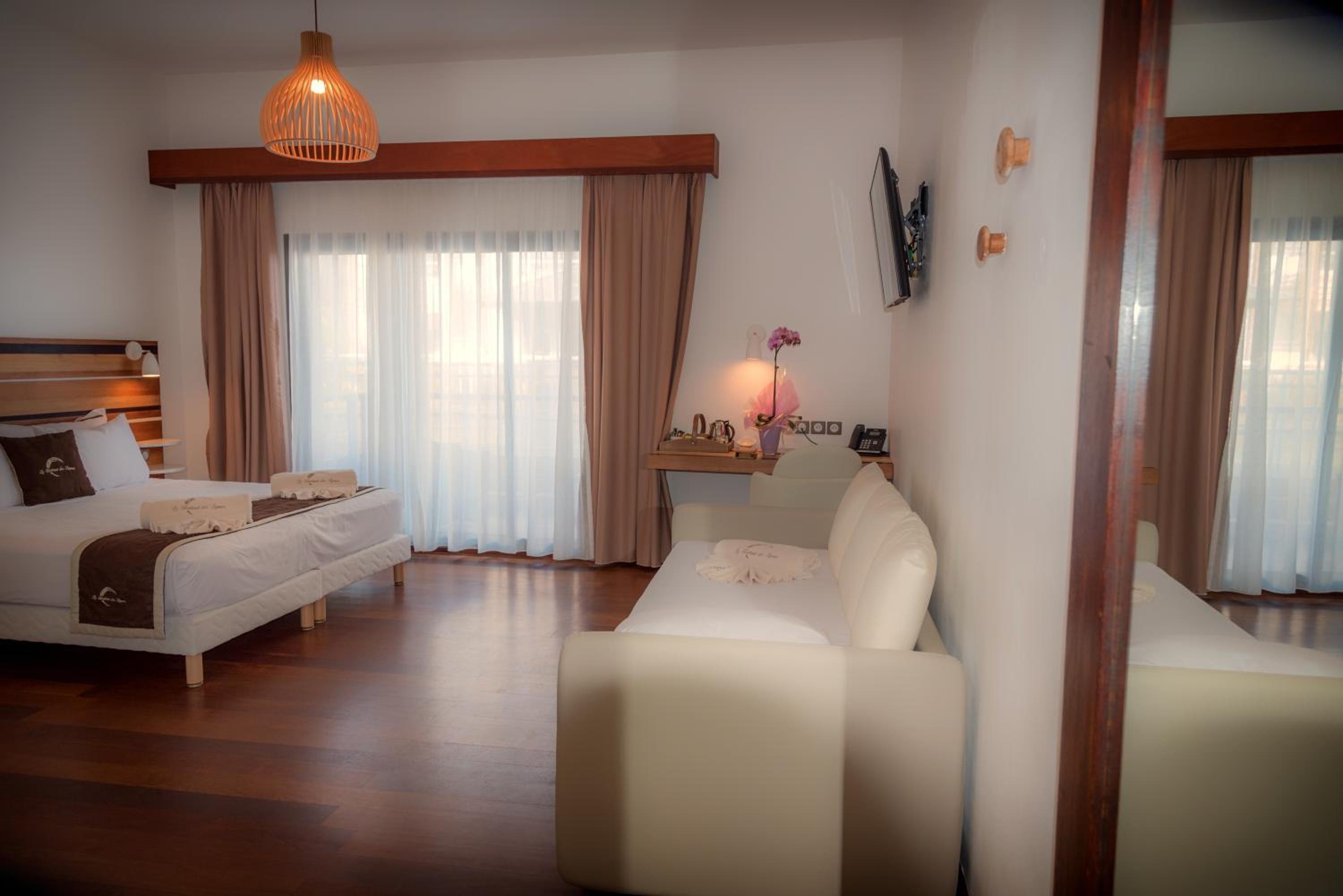 Luxury Triple Room photo 1