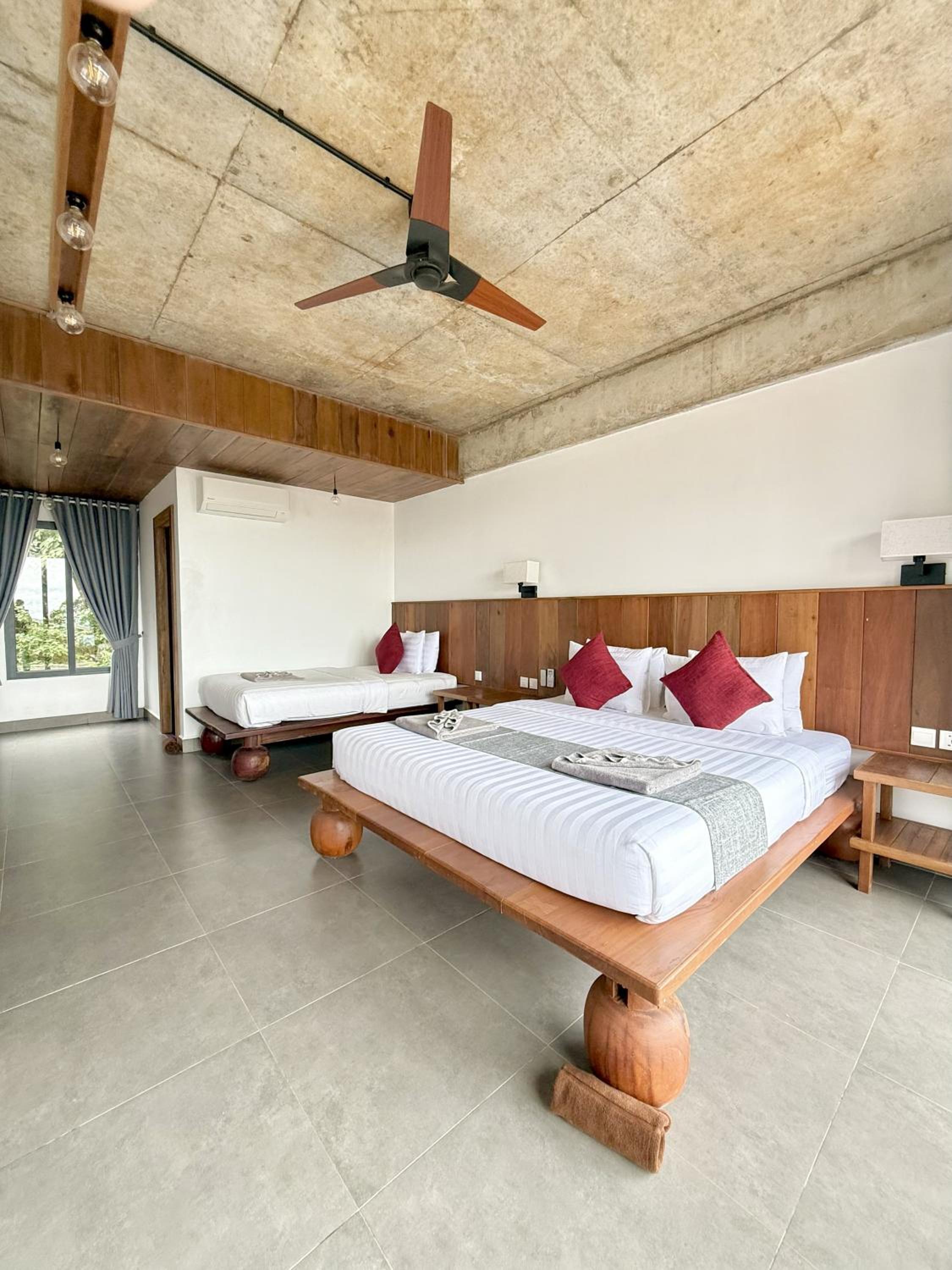 Deluxe Triple Room - Photo 2
