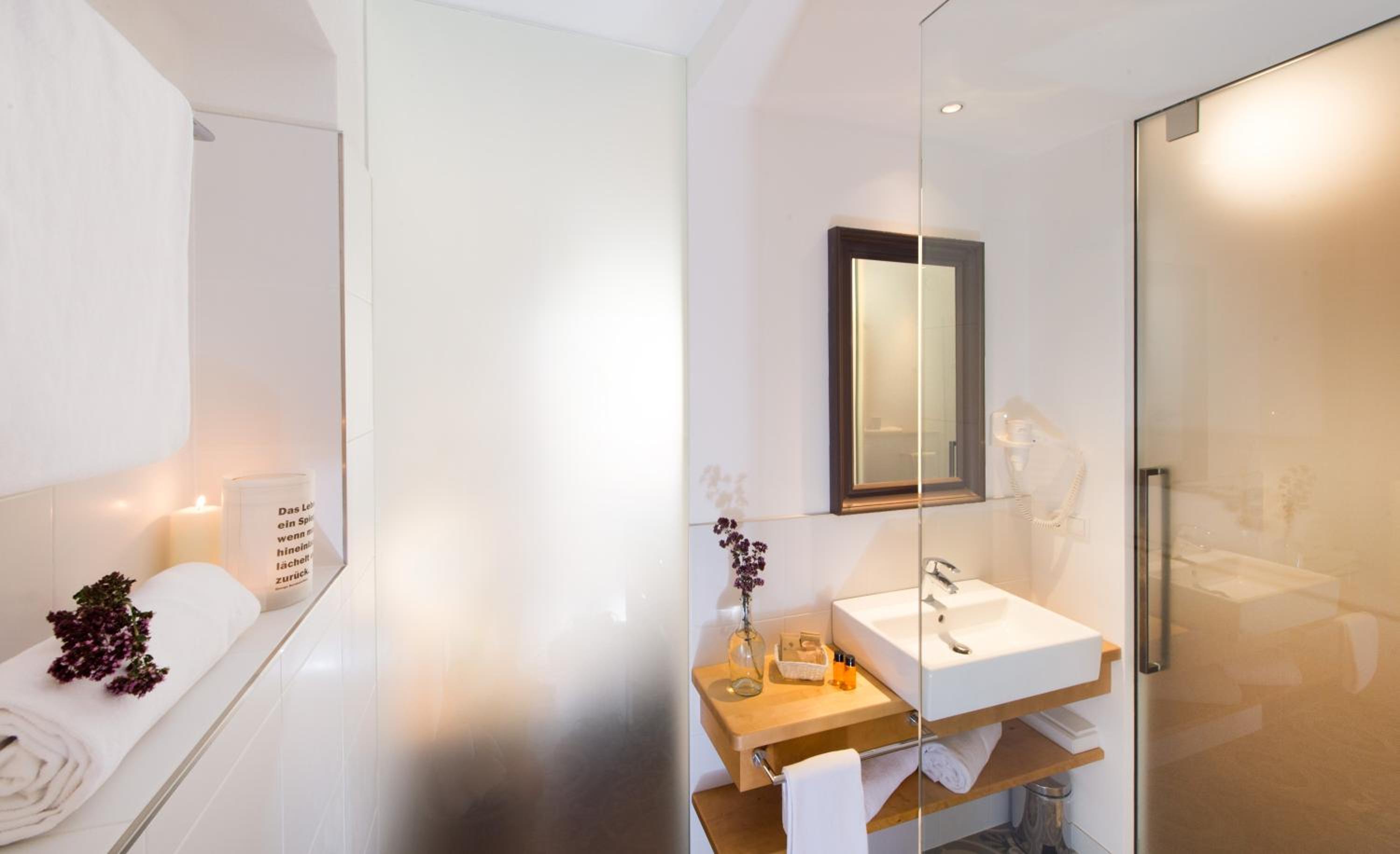 Deluxe Single Room photo 3