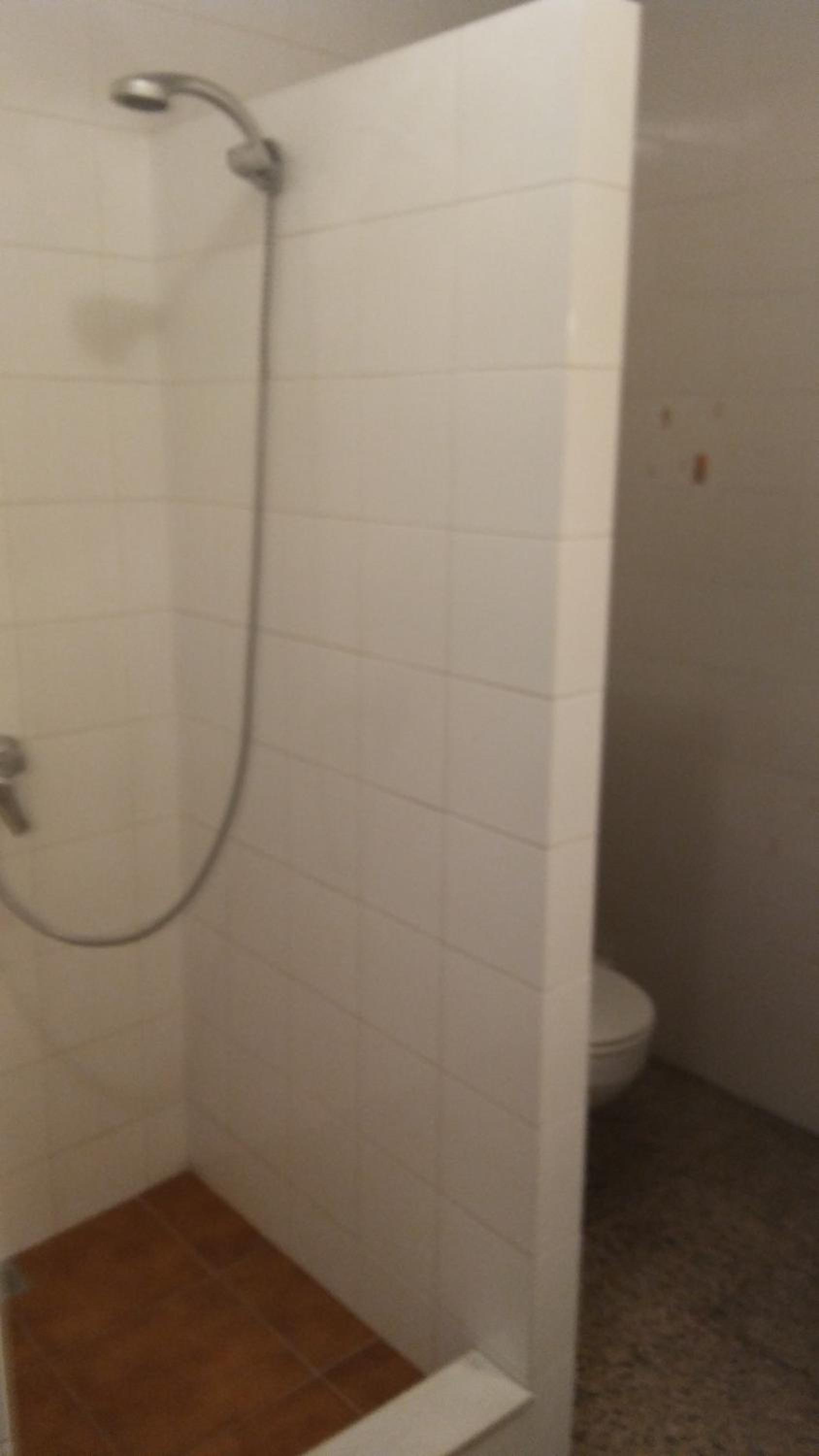 Standard Twin Room with Shared Bathroom photo 2