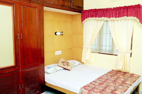 Standard Double or Twin Room - Photo 1