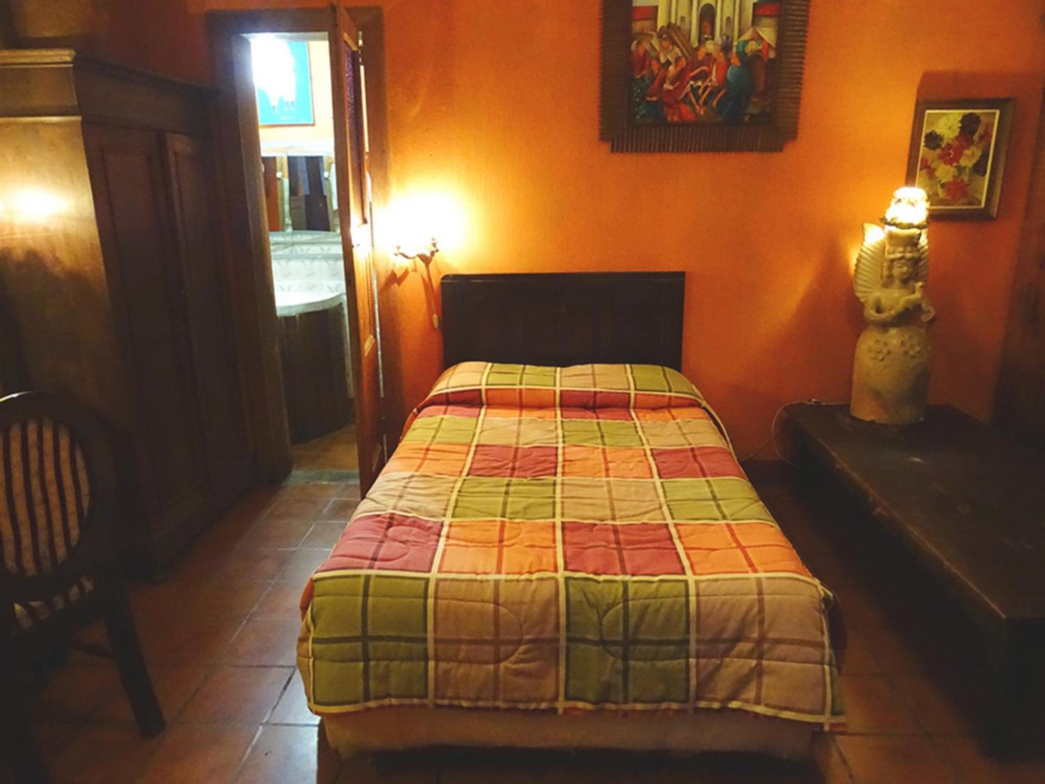 Single Room with Private Bathroom photo 3