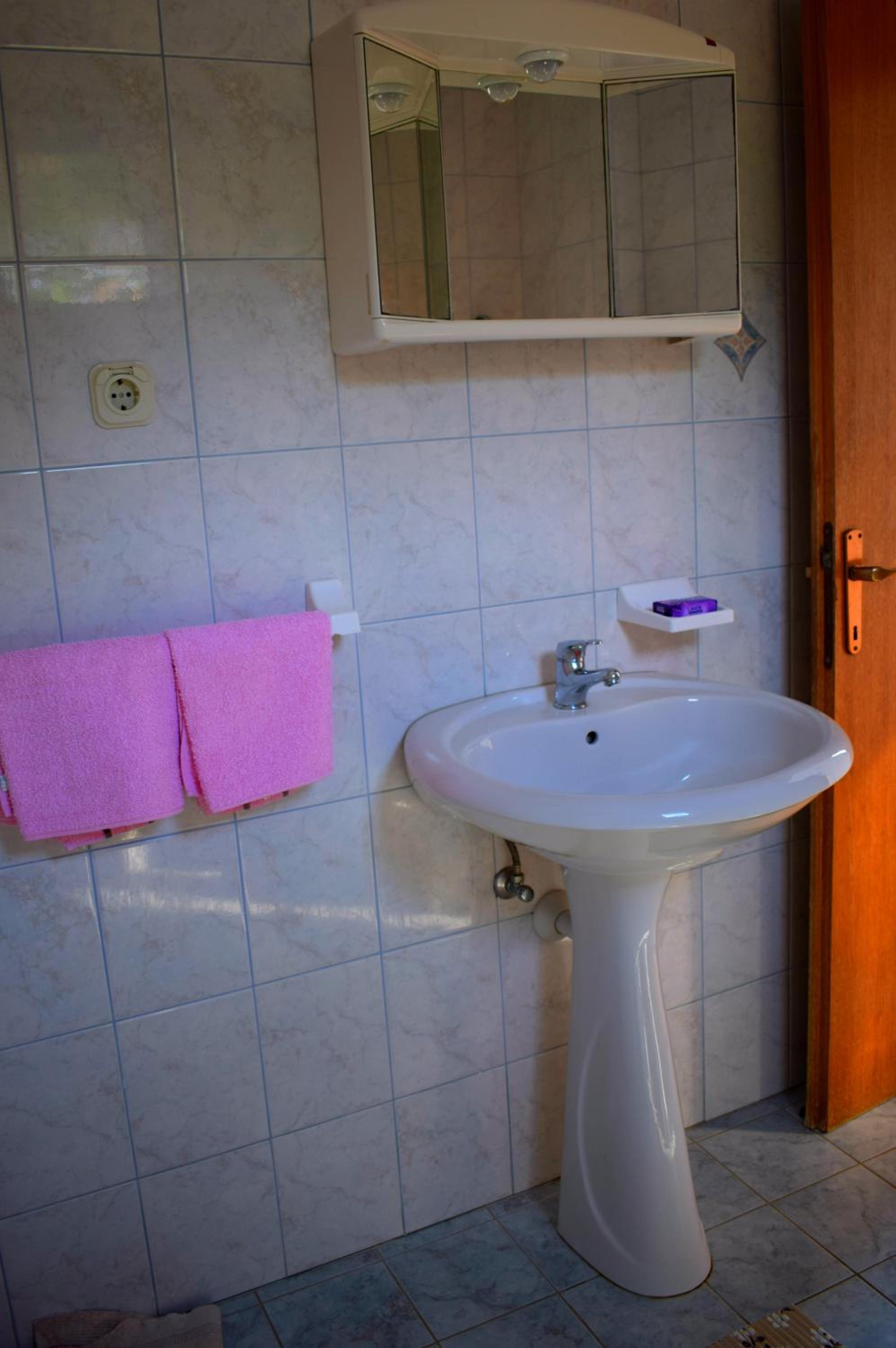 One-Bedroom Apartment with Balcony and Sea View photo 1