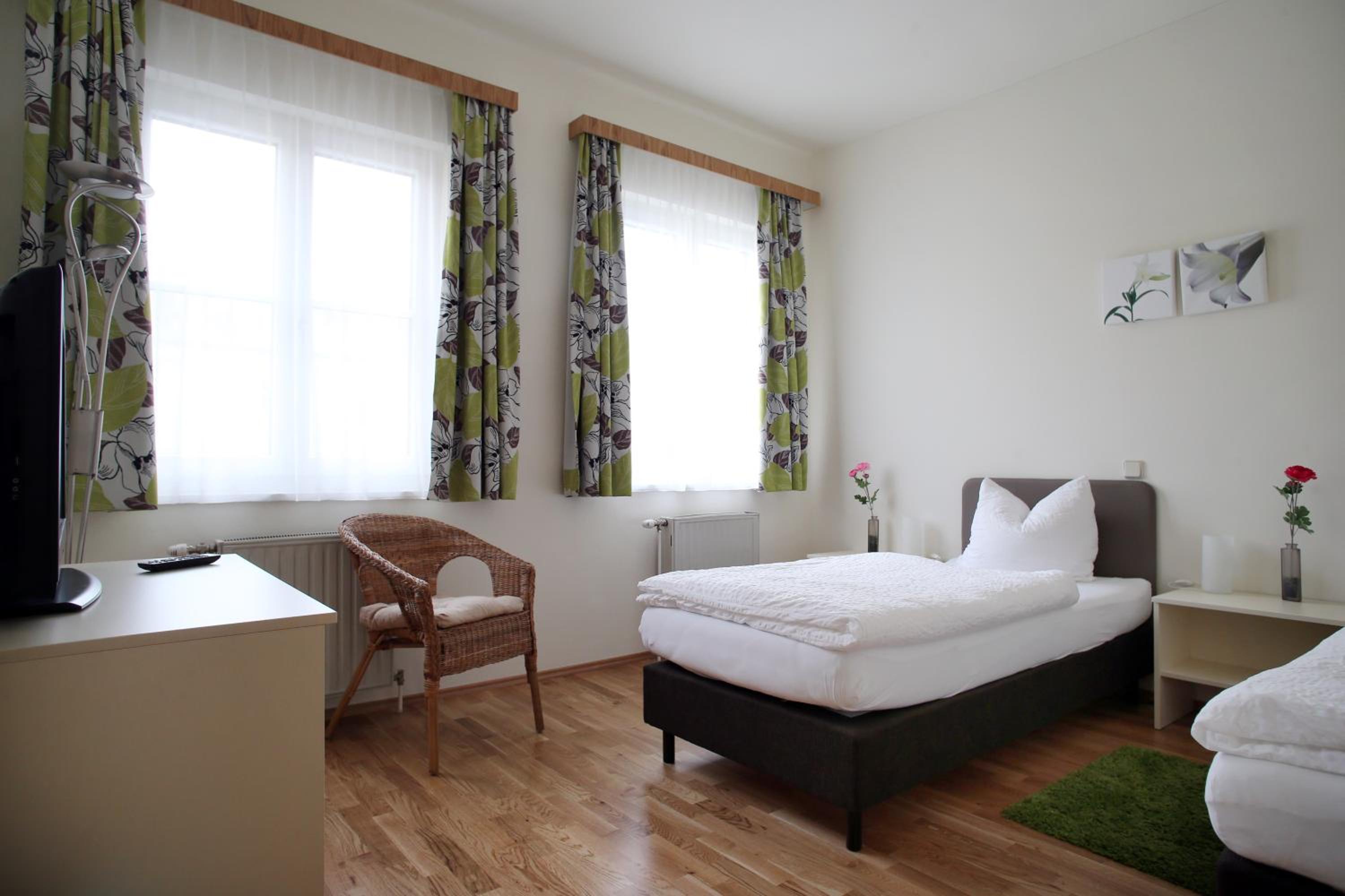 Double Room - Photo 1