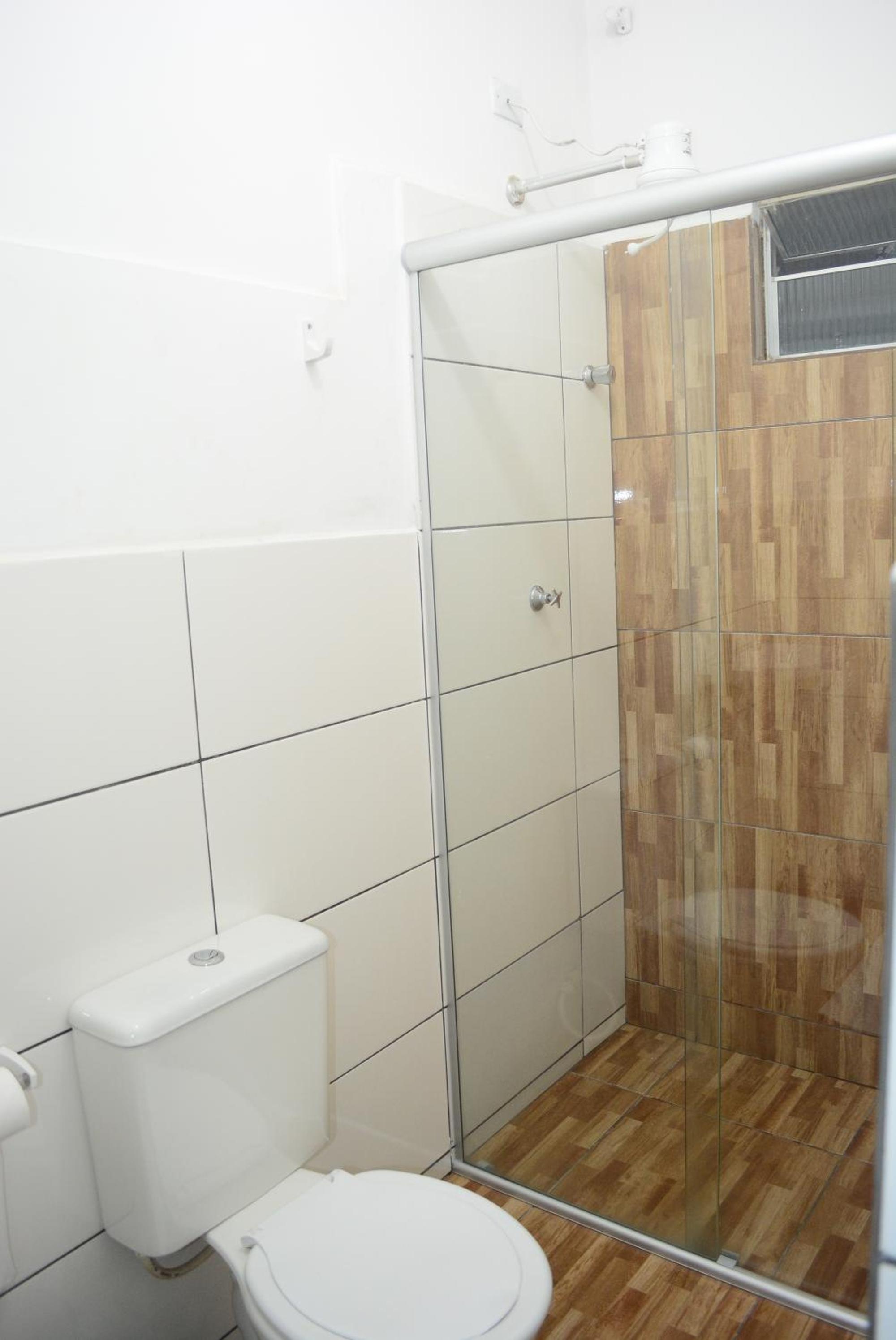 Family Room with Private Bathroom photo 2