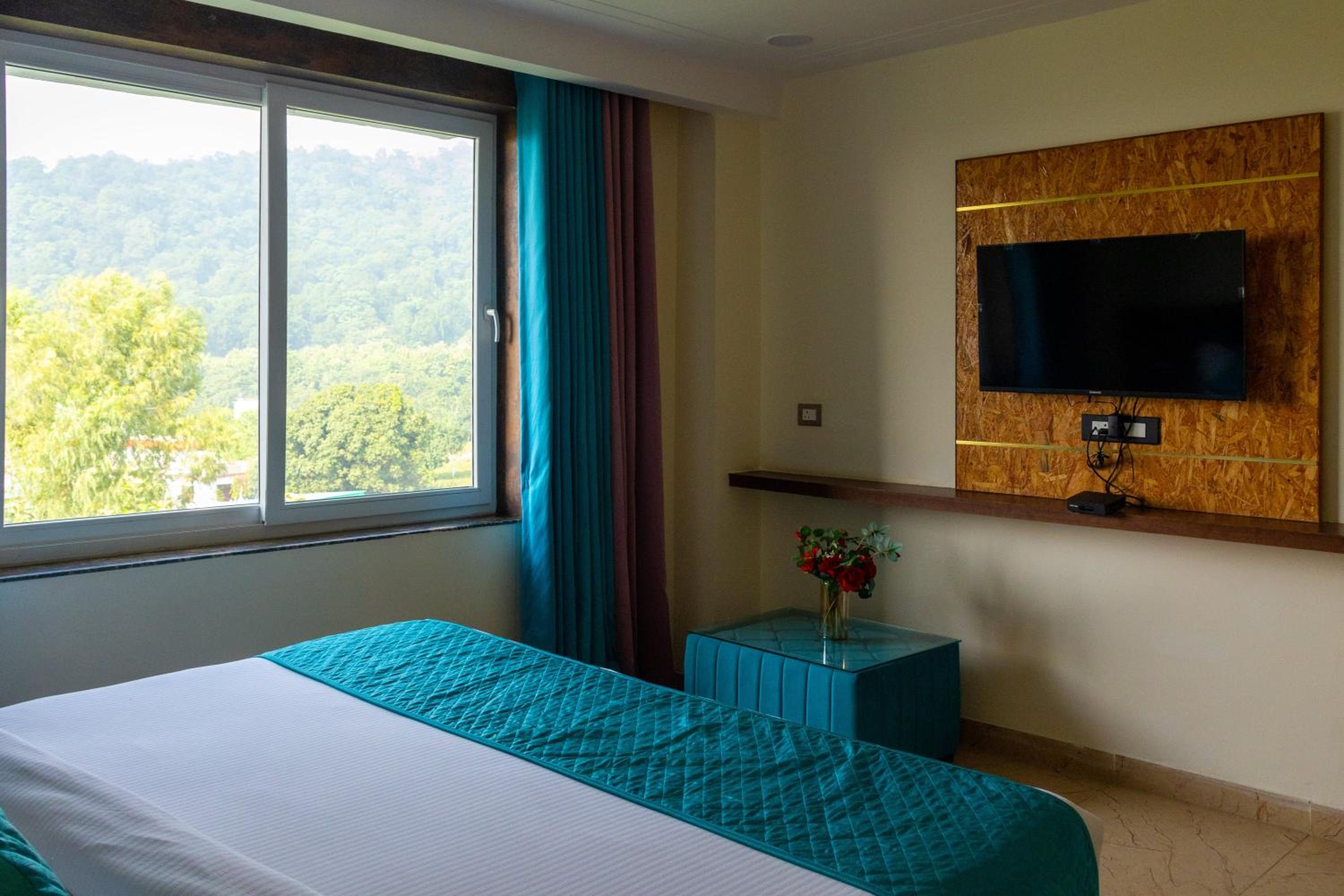 Deluxe Double Room photo 2