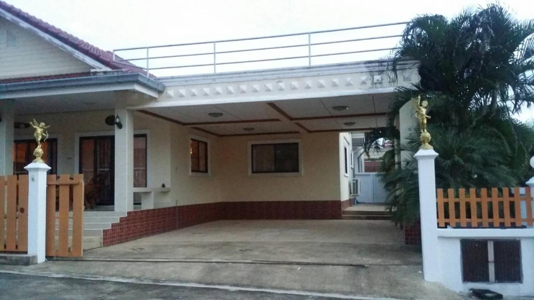 Villa with Private Pool - Photo 25