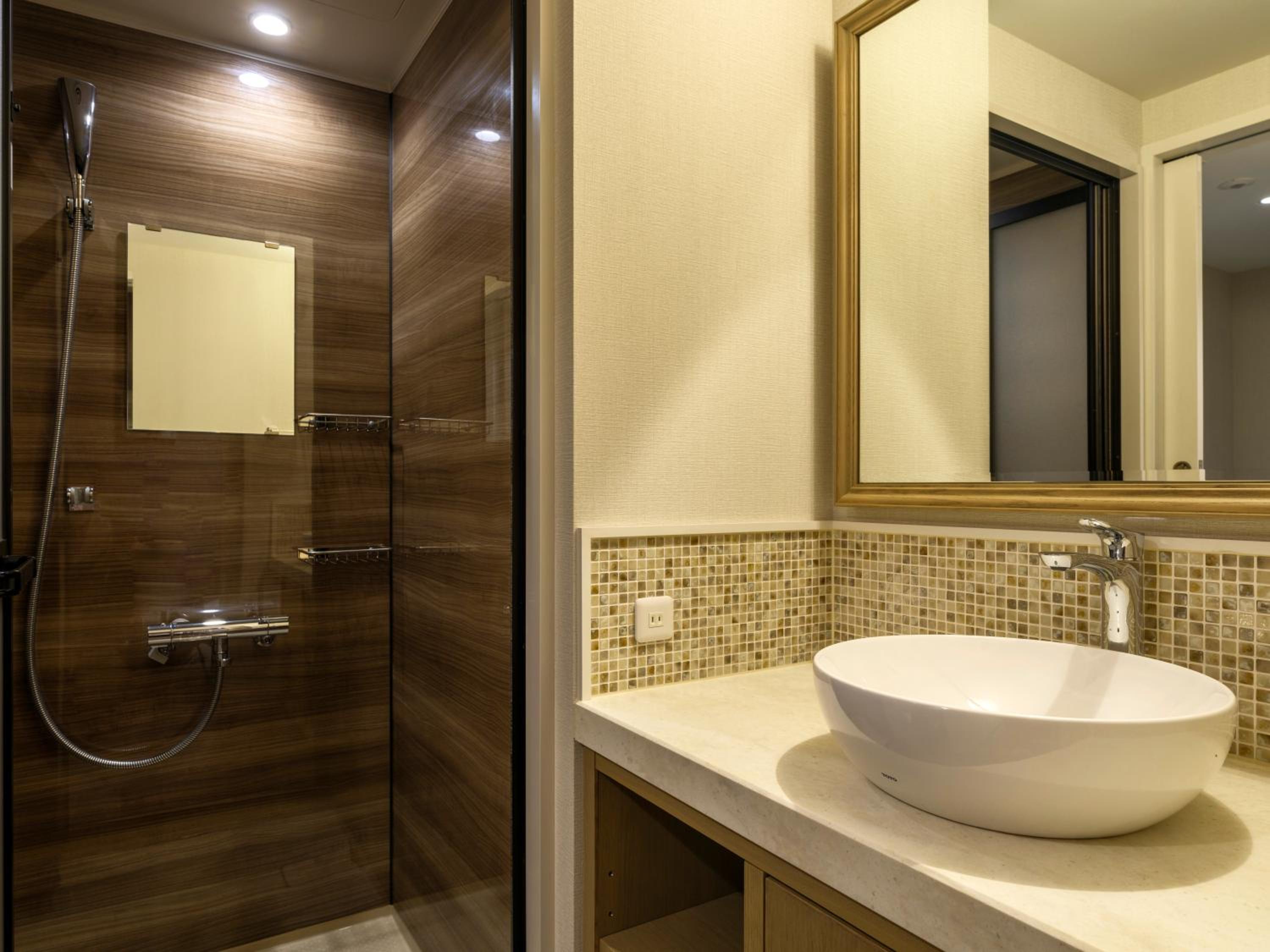 Double Room with Shower - East Tower photo 3